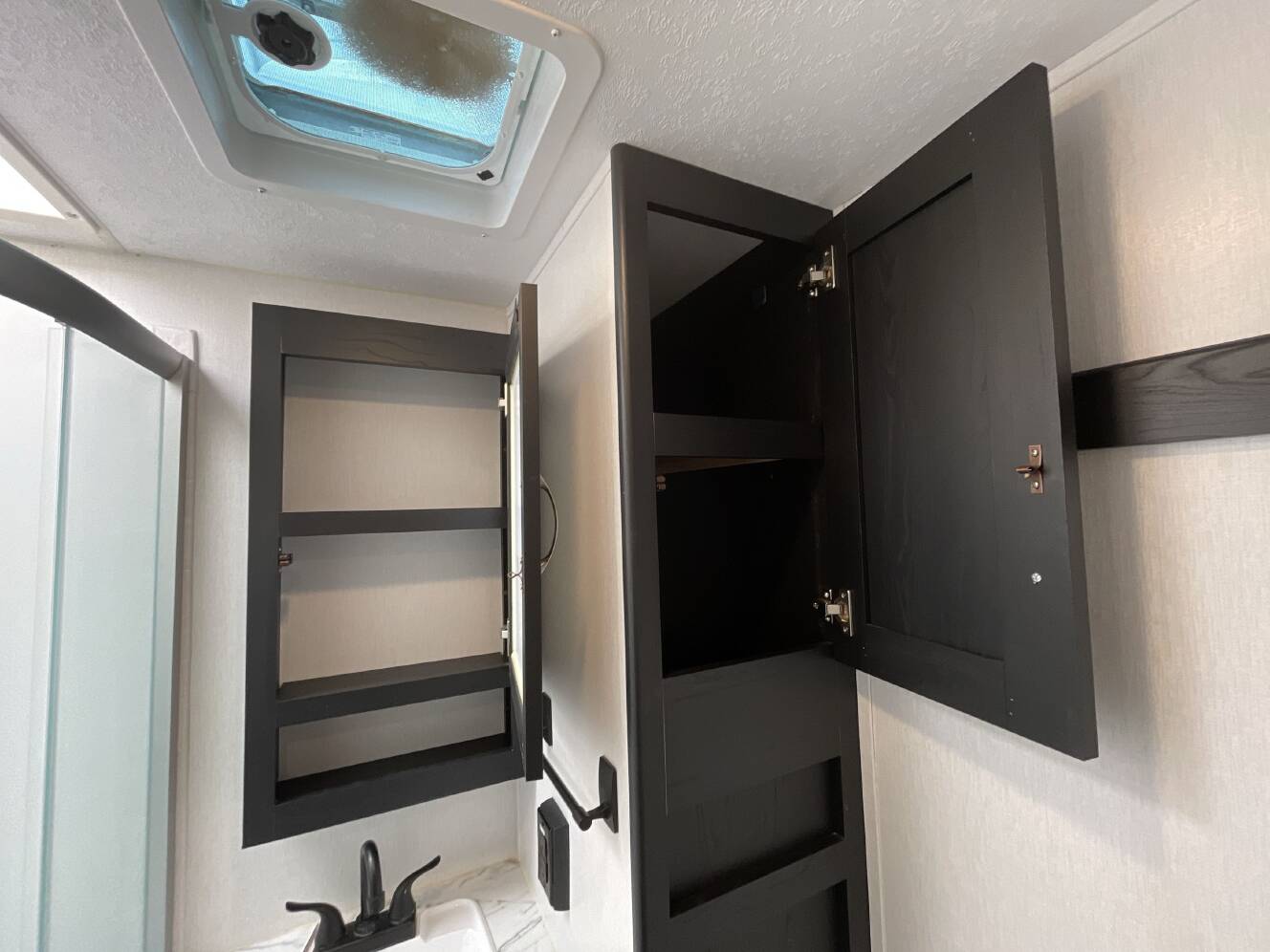A photo of this 2023 Coachmen FREEDOM EXPRESS 259FKDS