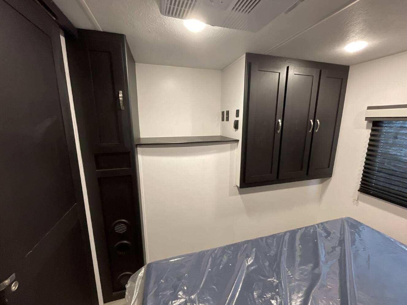 A photo of this 2023 Coachmen FREEDOM EXPRESS 259FKDS