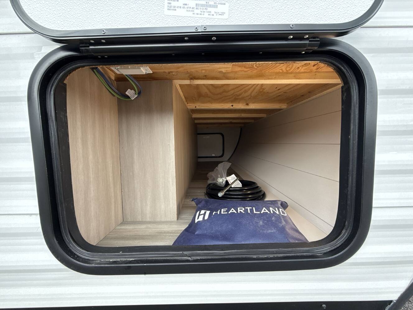 A photo of this 2026 Heartland PROWLER 2000MBW