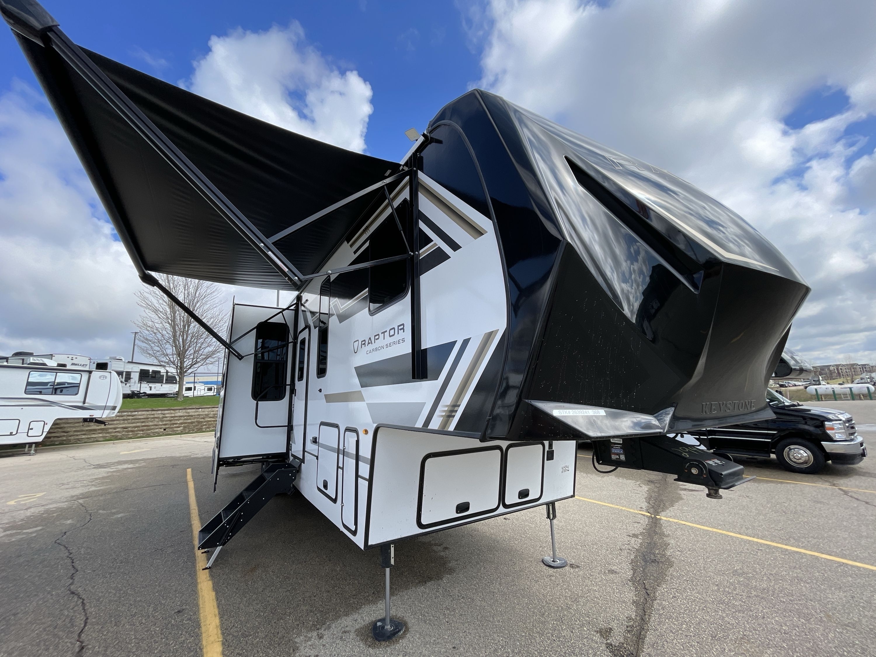 2026 Keystone CARBON 368 in deforest WI
