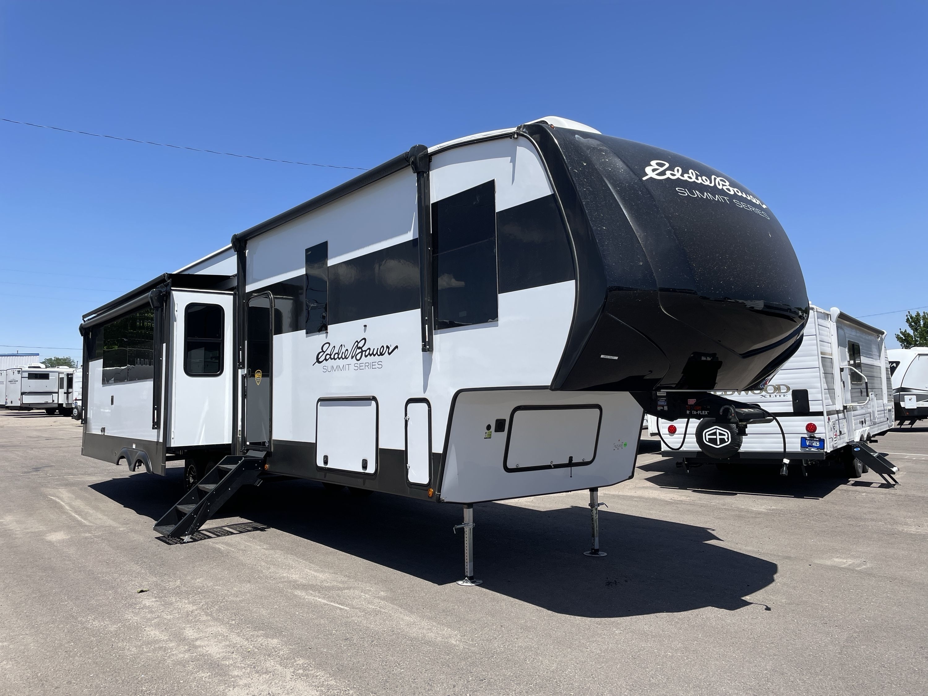 2027 Dutchmen EDDIE BAUER SUMMIT 3511RK in wheat ridge CO