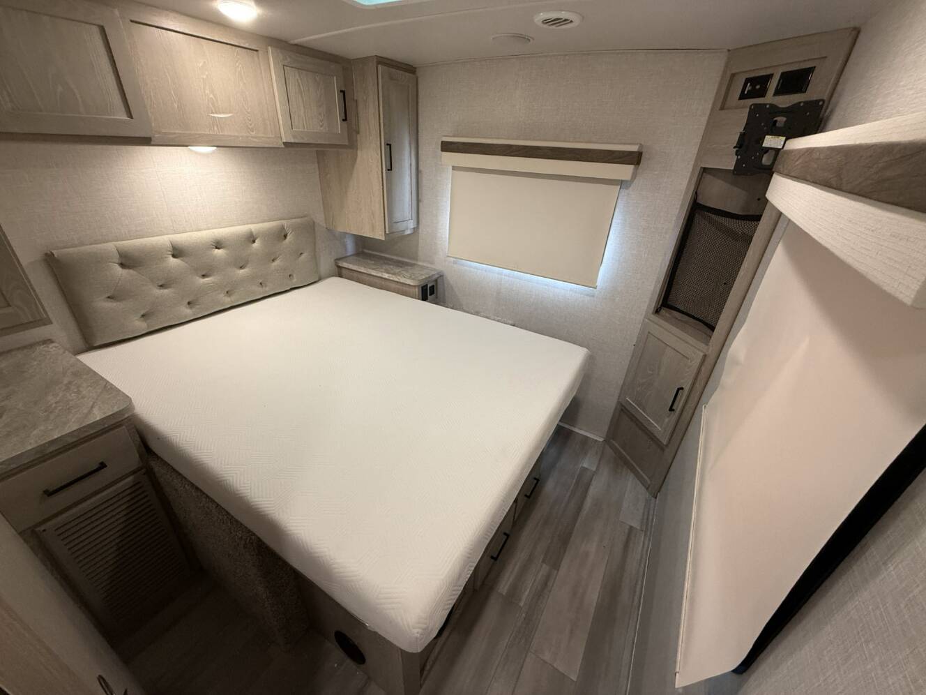 A photo of this 2022 Forest River ROCKWOOD MINI LITE 2506S