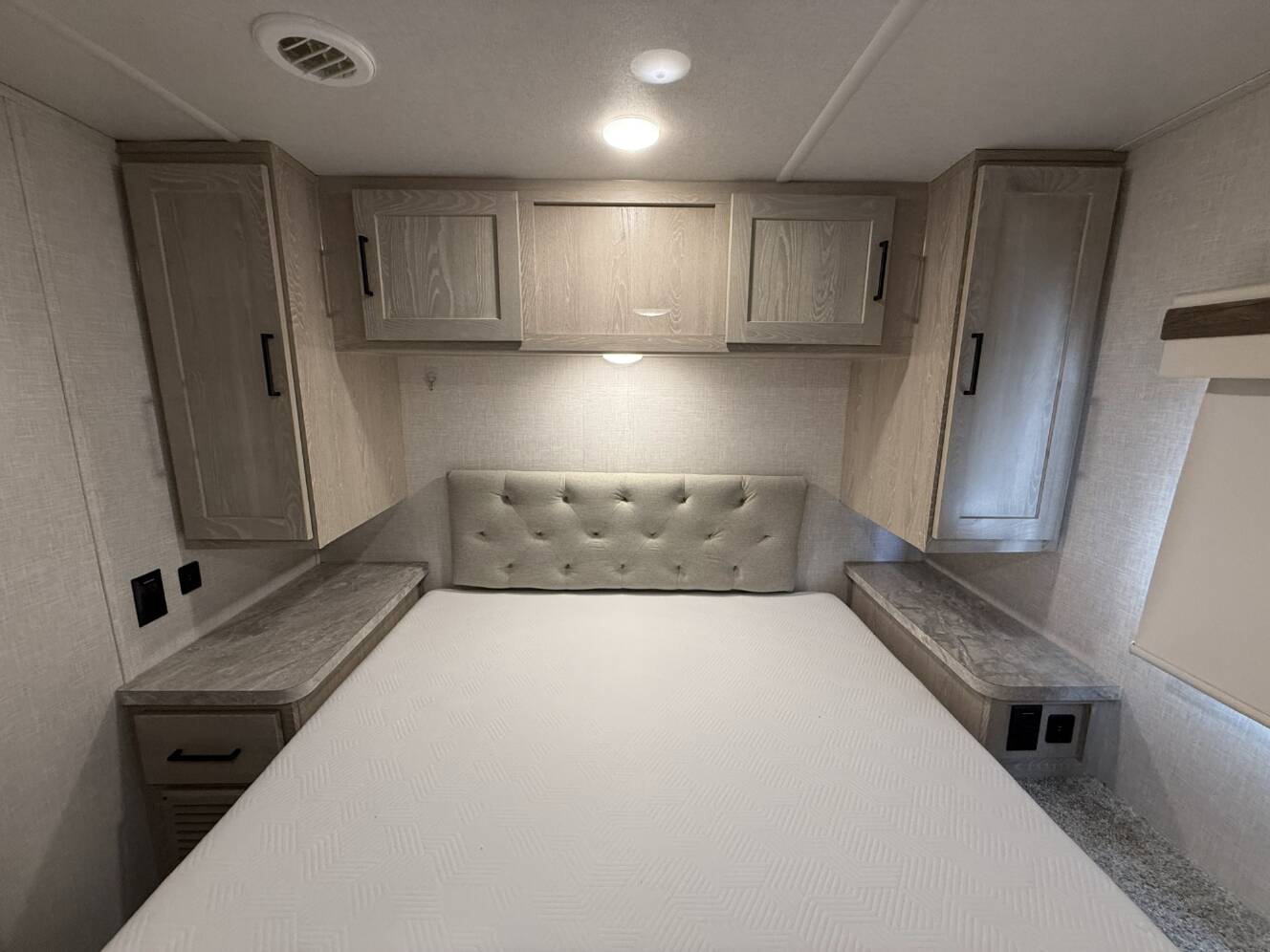 A photo of this 2022 Forest River ROCKWOOD MINI LITE 2506S