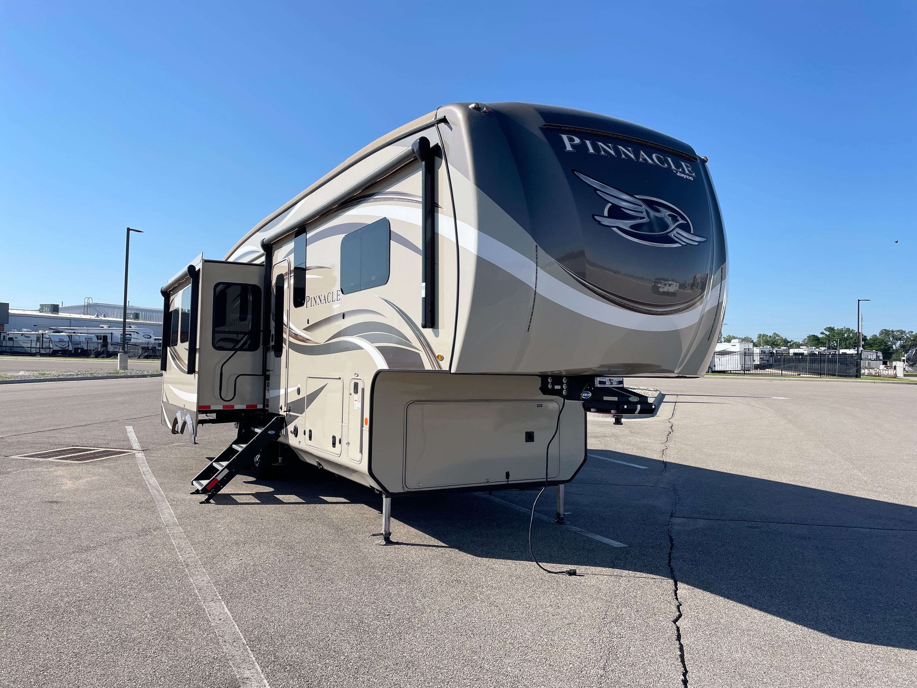 2020 Jayco PINNACLE 32RLTS in wichita KS