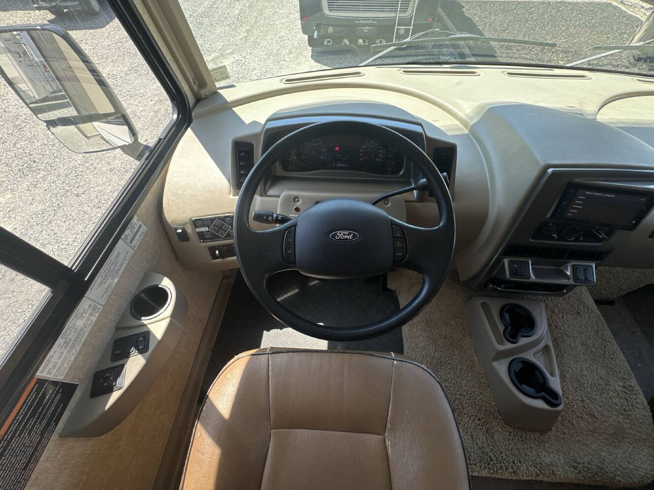 A photo of this 2017 Winnebago VISTA 29VE