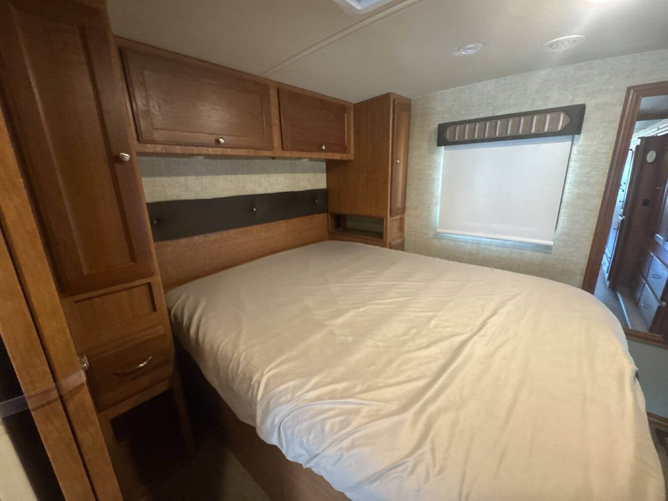 A photo of this 2017 Winnebago VISTA 29VE