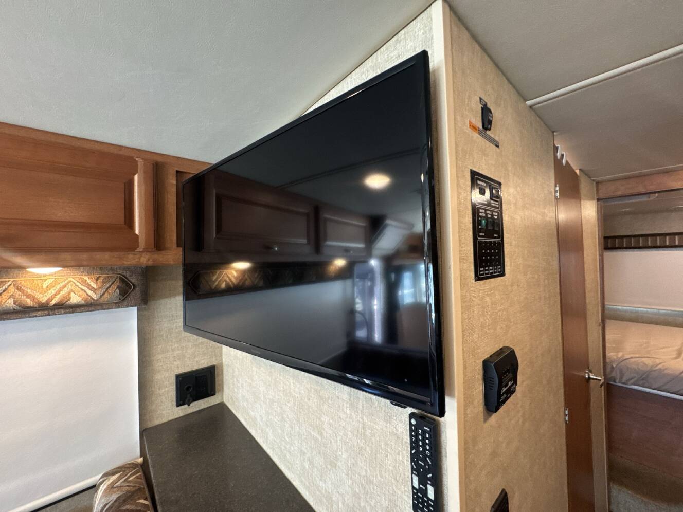 A photo of this 2017 Winnebago VISTA 29VE