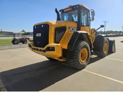2023 JCB 427
