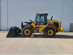 2023 JCB 427