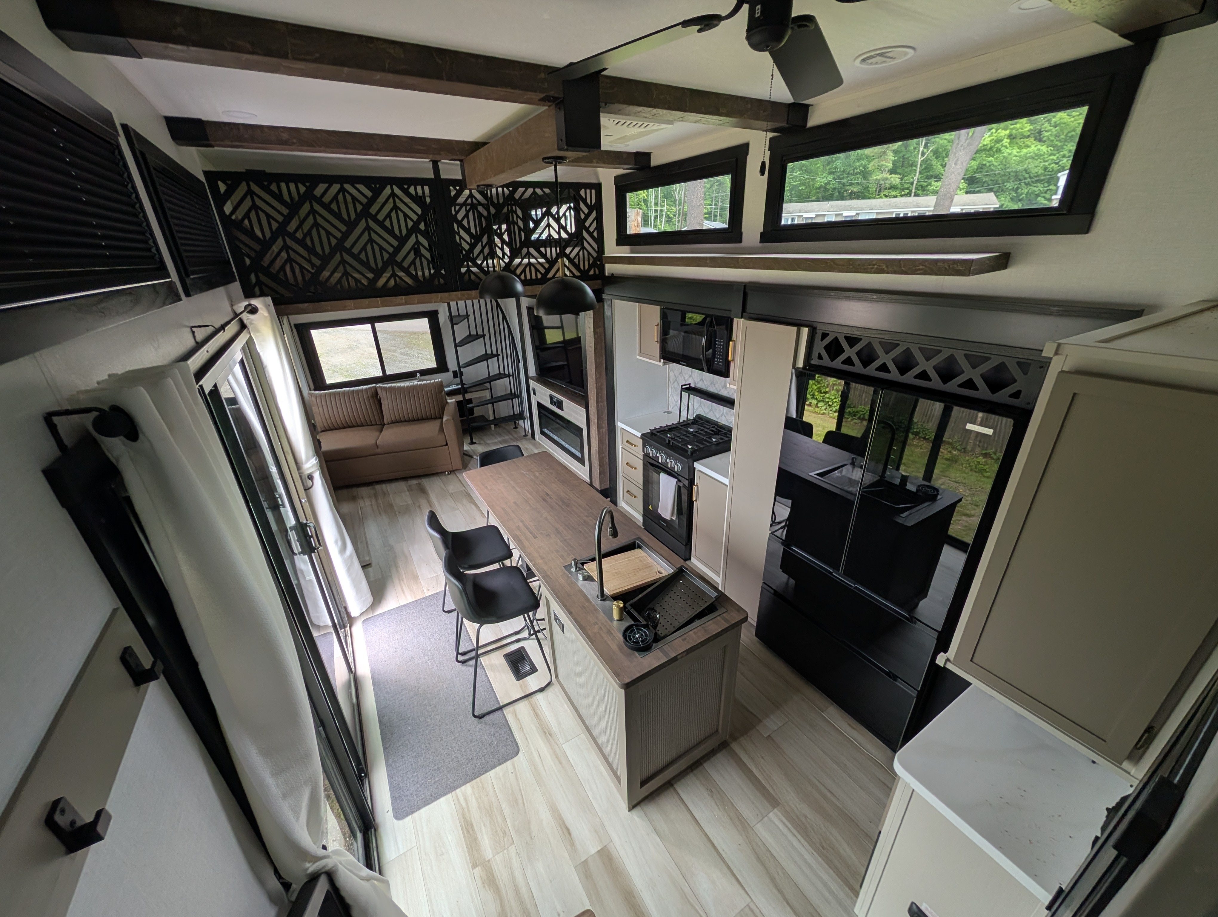2025 Forest River SALEM HEMISPHERE ROOST43 RV