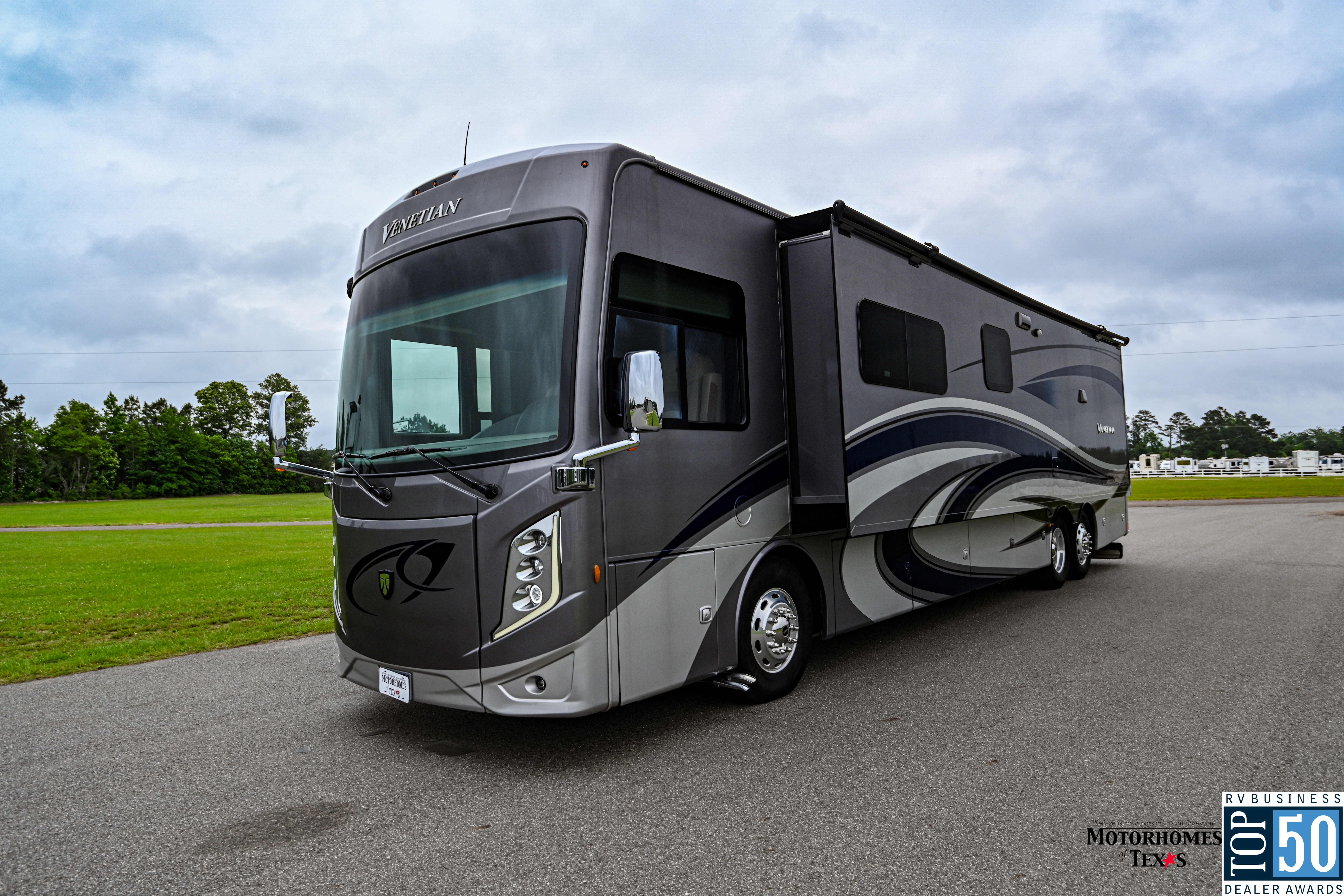 2022 Thor Motor Coach Venetian F42 Class A Diesel Motorhome - Diesel Pusher RV