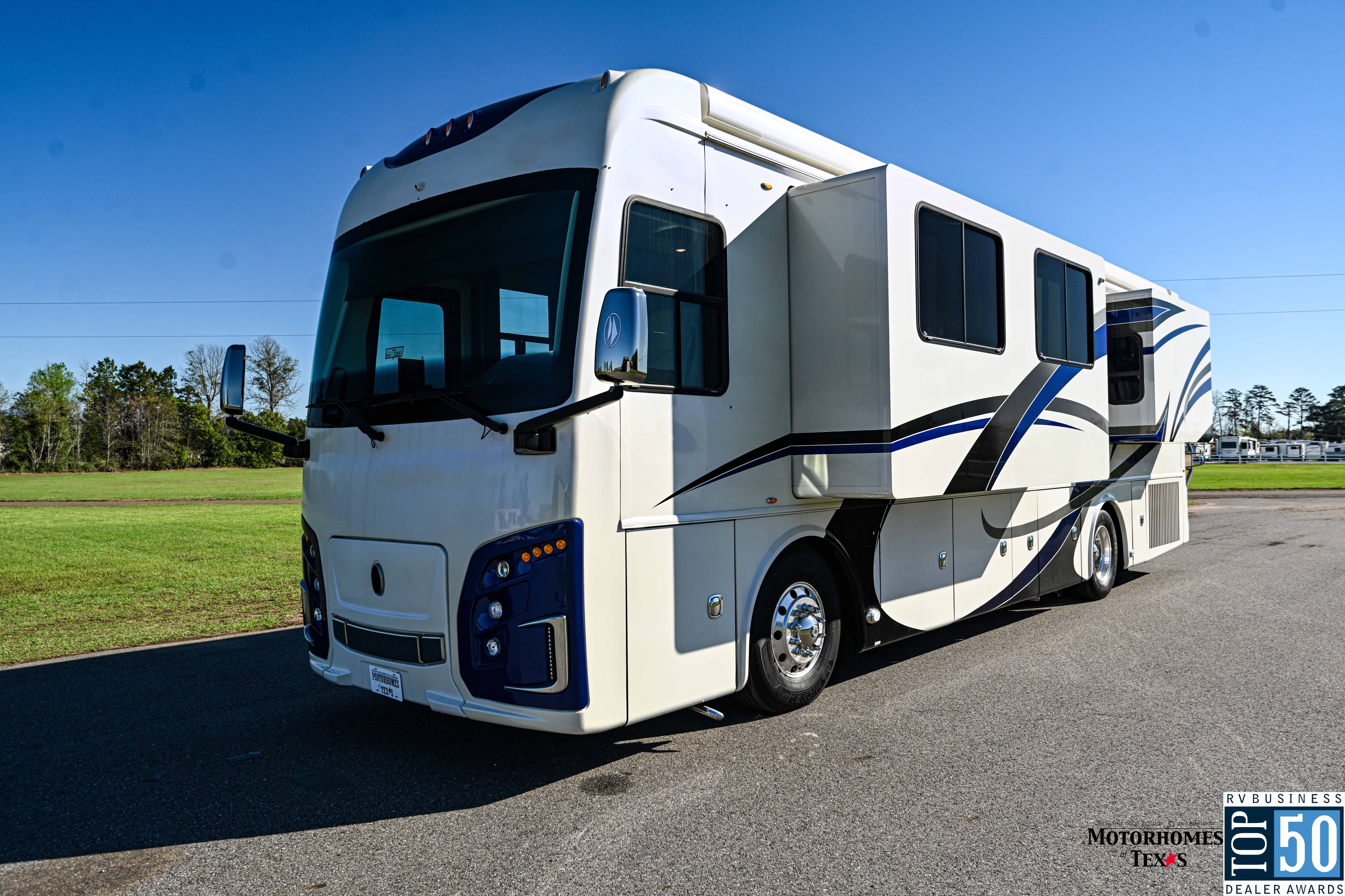 2020 Foretravel IC-37 Class A Diesel Motorhome - Diesel Pusher RV