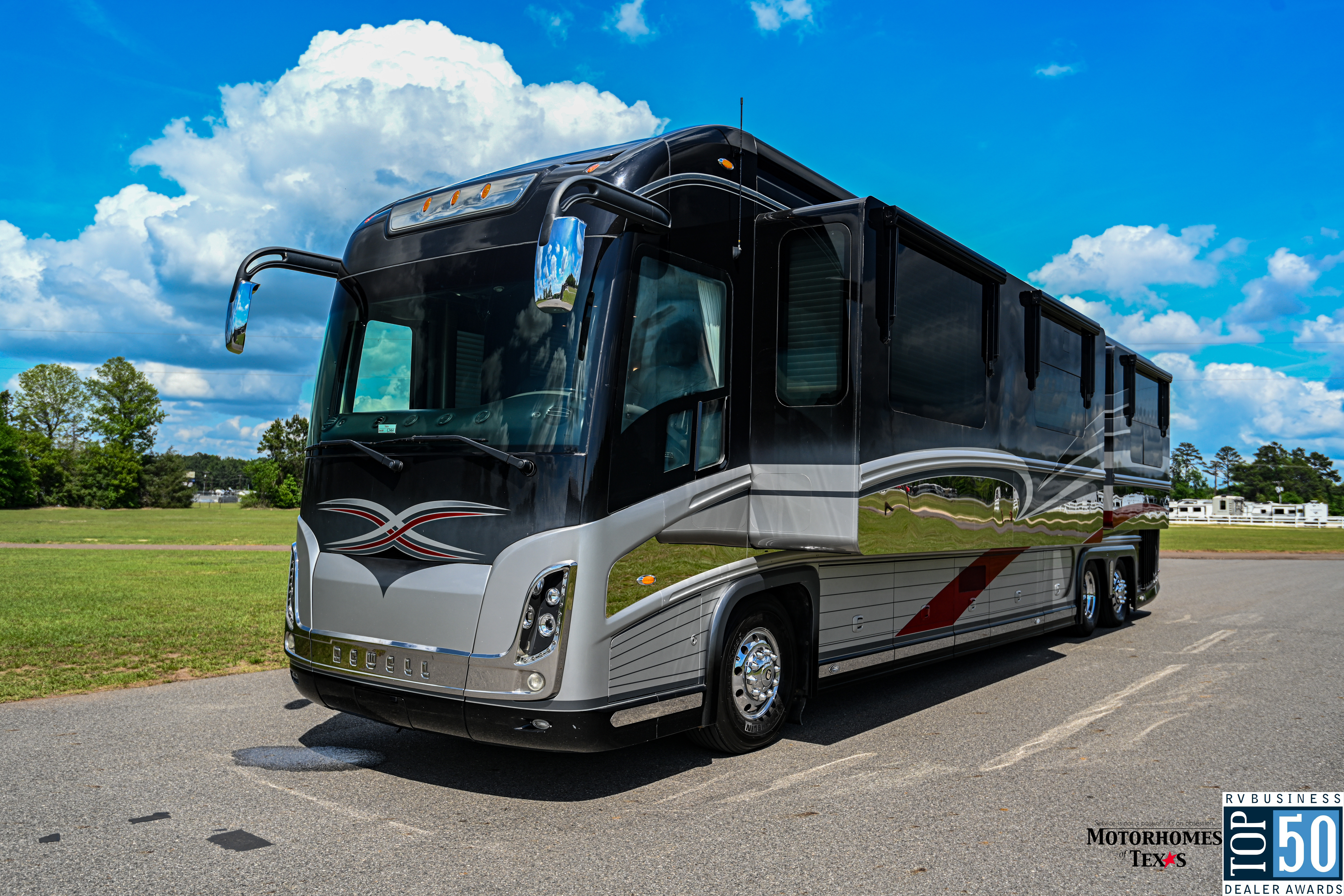 2013 Newell 45 Class A Diesel Motorhome - Diesel Pusher RV