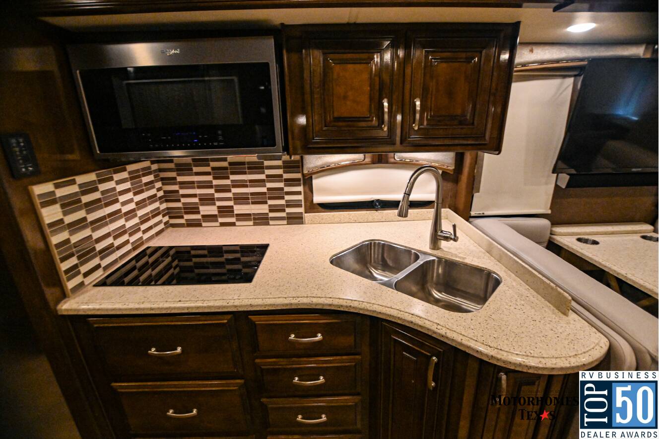 A photo of this 2019 Thor Motor Coach PALAZZO 33.2