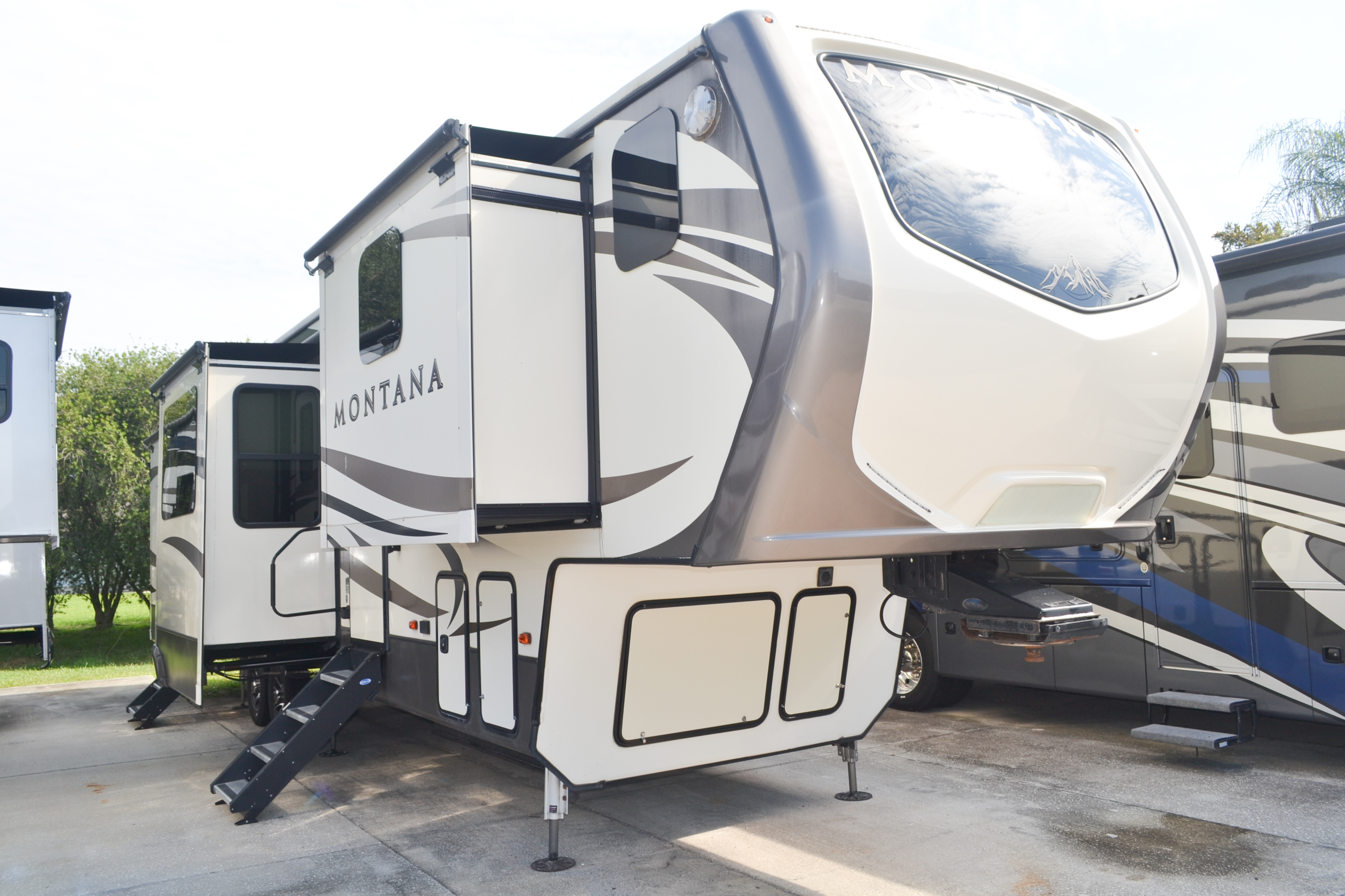 2018 Keystone MONTANA 3820FK in titusville FL