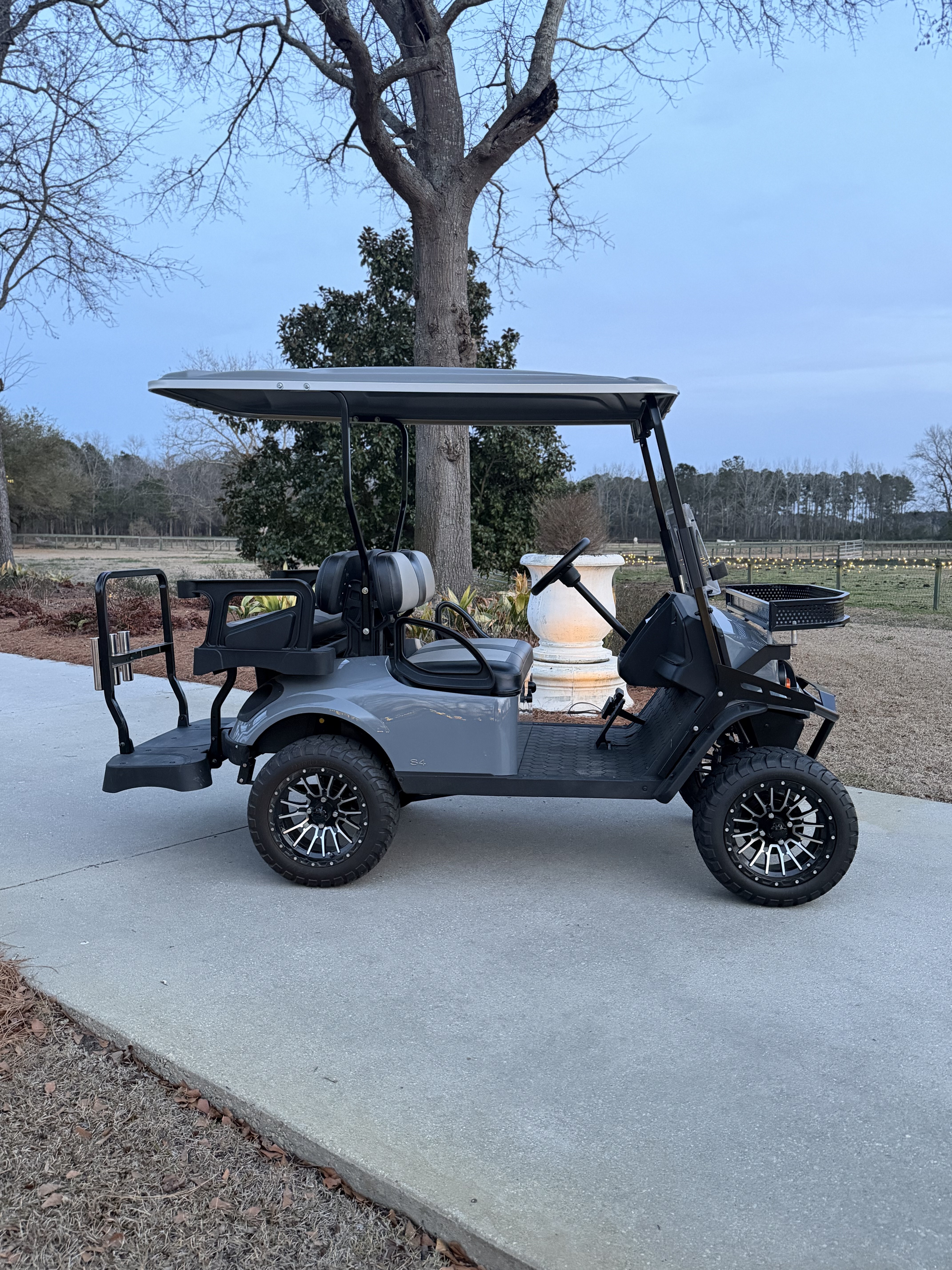 2025 E-Z-Go Express 4 Gas in florence SC