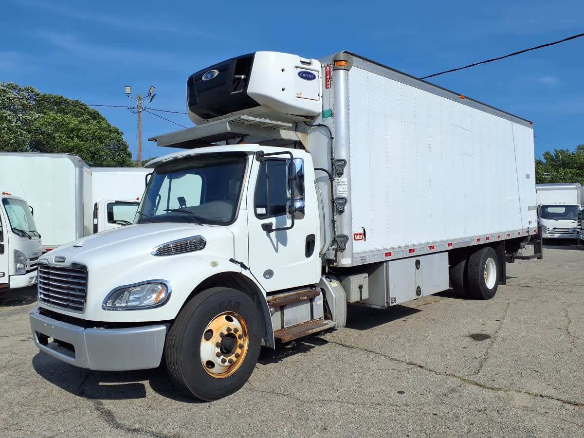 2017 FREIGHTLINER BUSINESS CLASS M2 106 in Warwick, RI