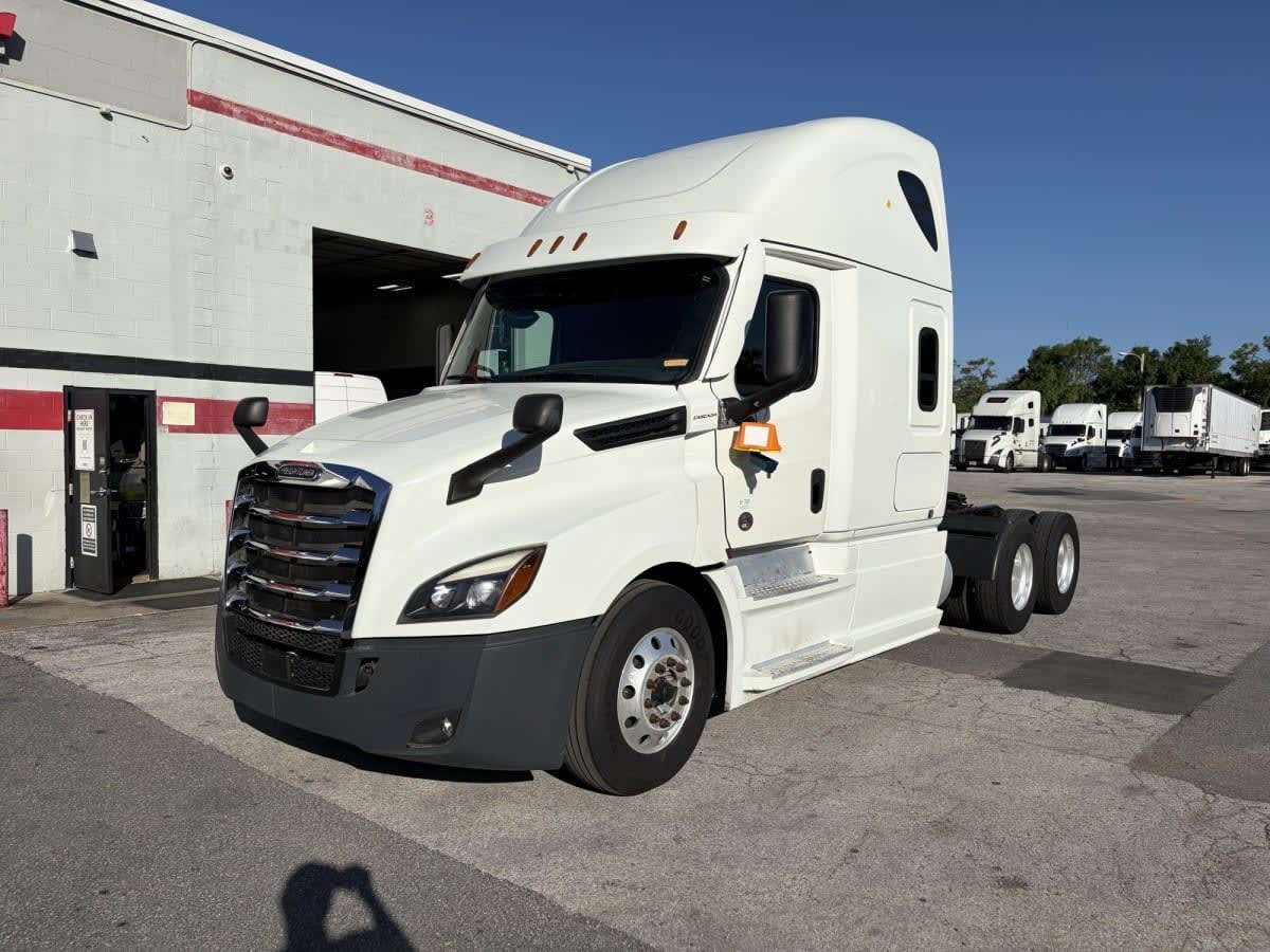2022 FREIGHTLINER CASCADIA 126 in Jacksonville, FL