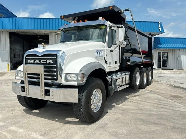 2020 MACK GRANITE 64FR in San Antonio, TX