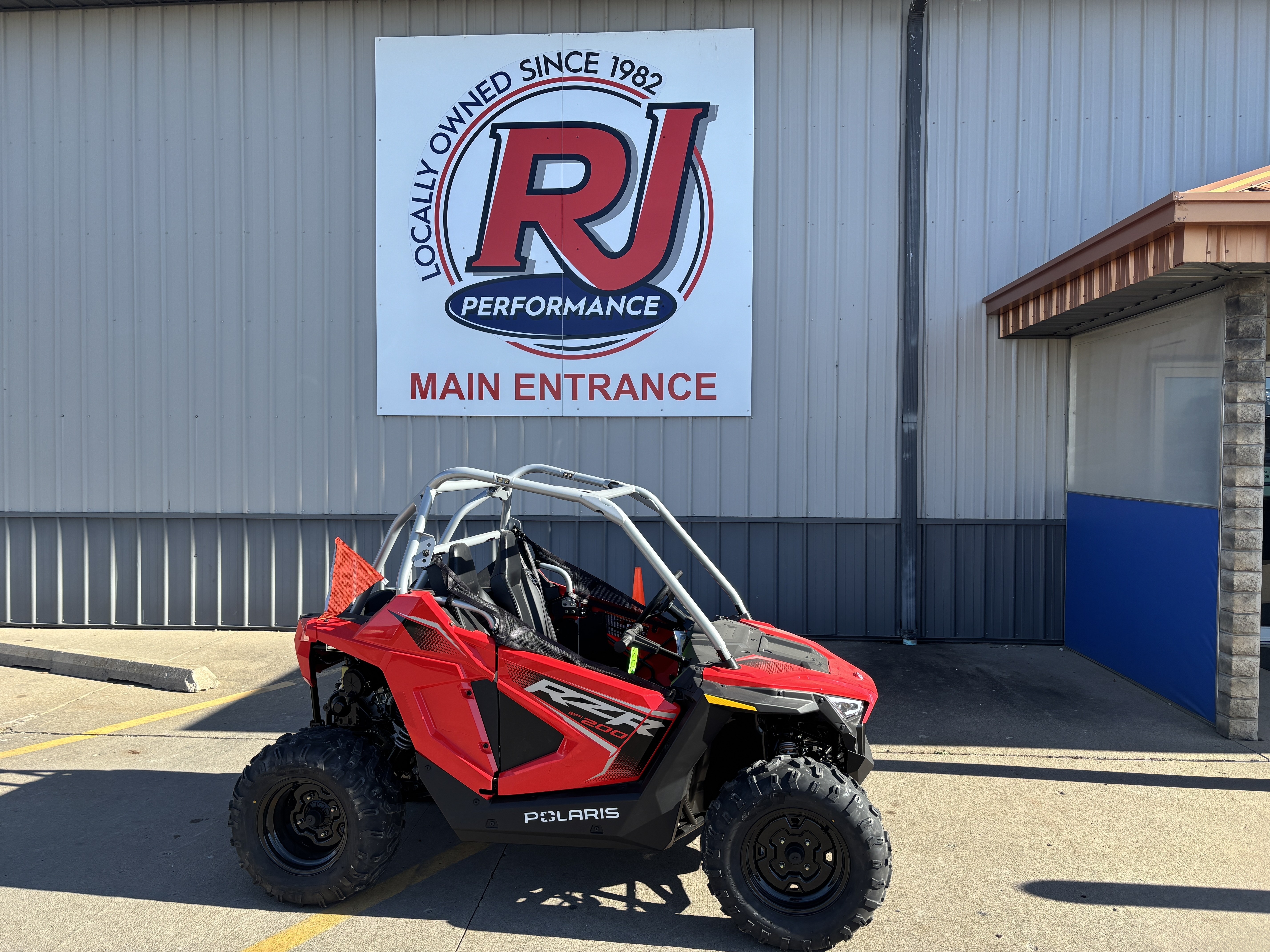 2026 Polaris RZR 200 EFI in ottumwa IA