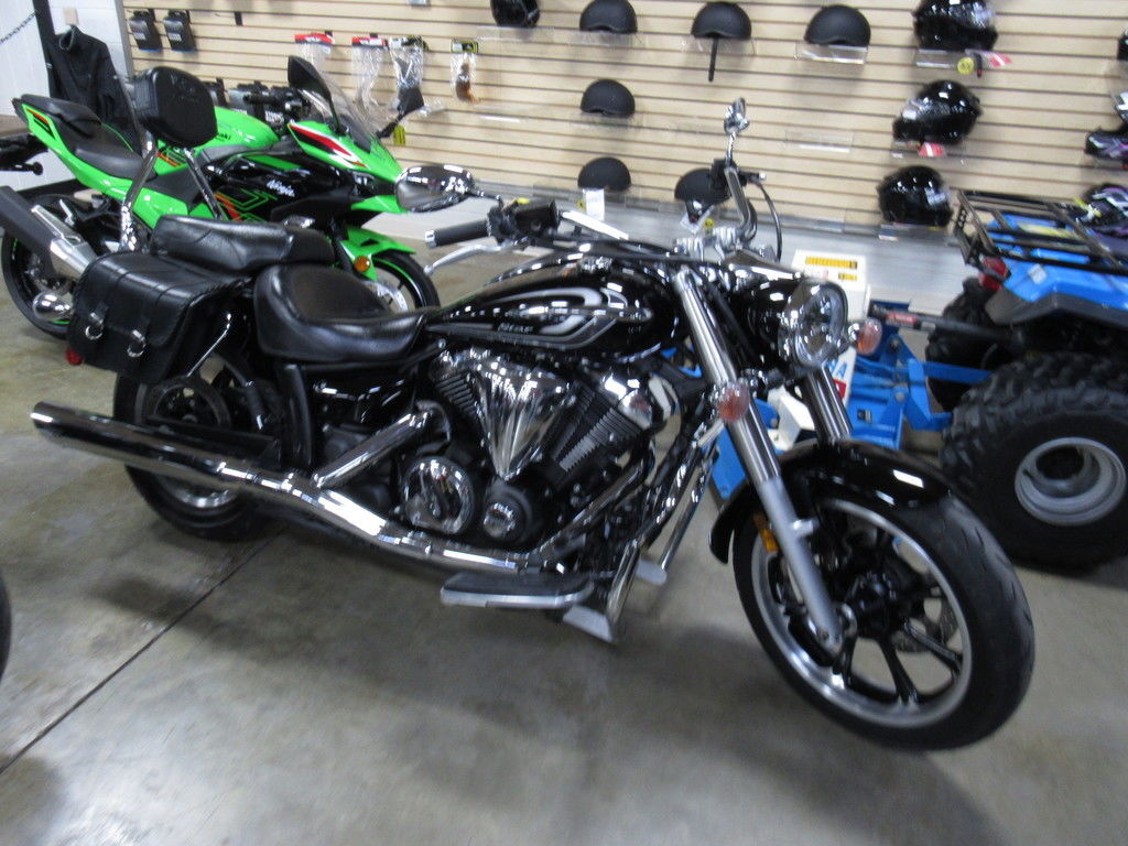 2015 Yamaha V Star® 950 BASE in Romney, WV