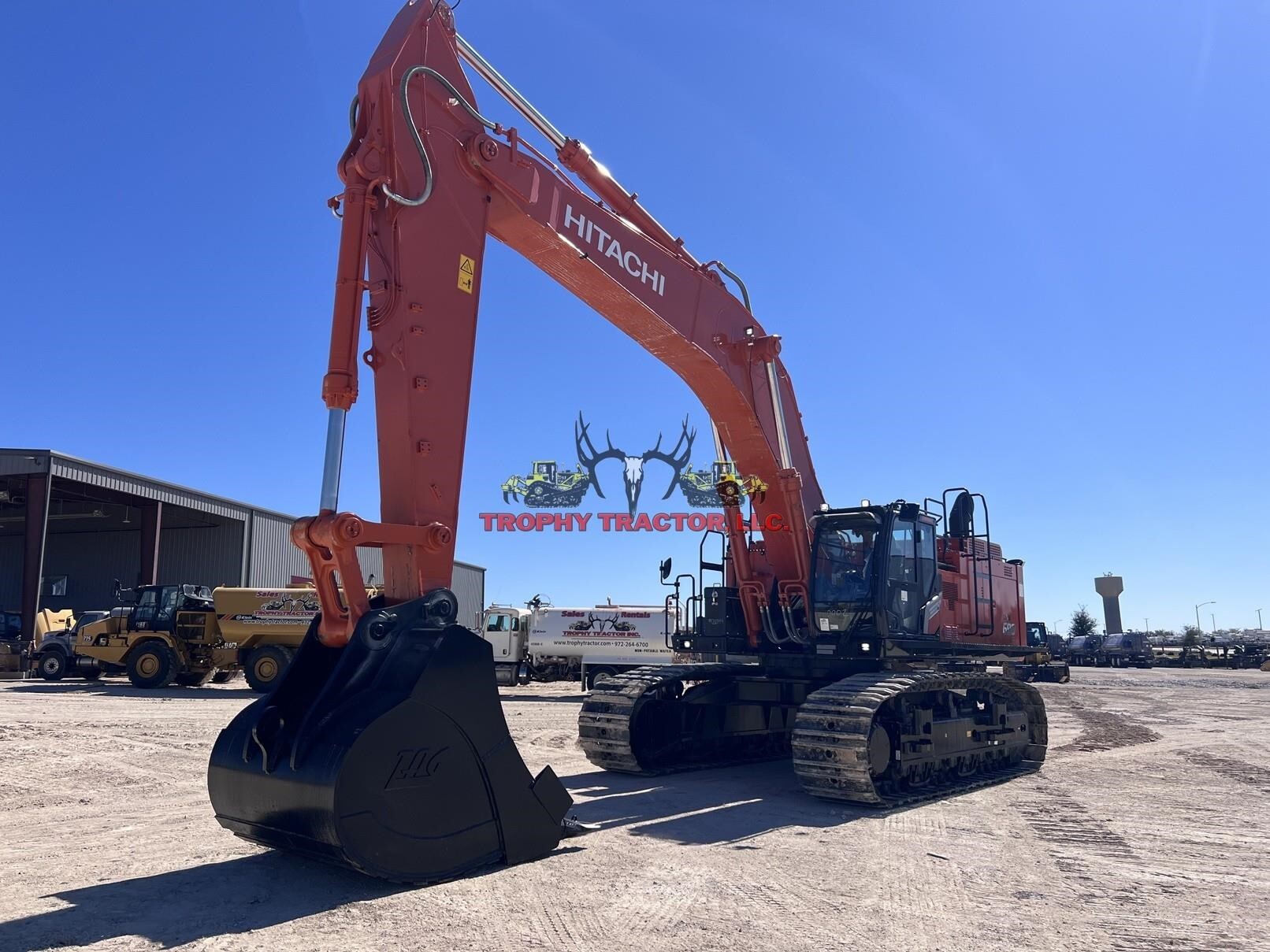 2023 HITACHI ZX690 LC-6 in Burleson, TX