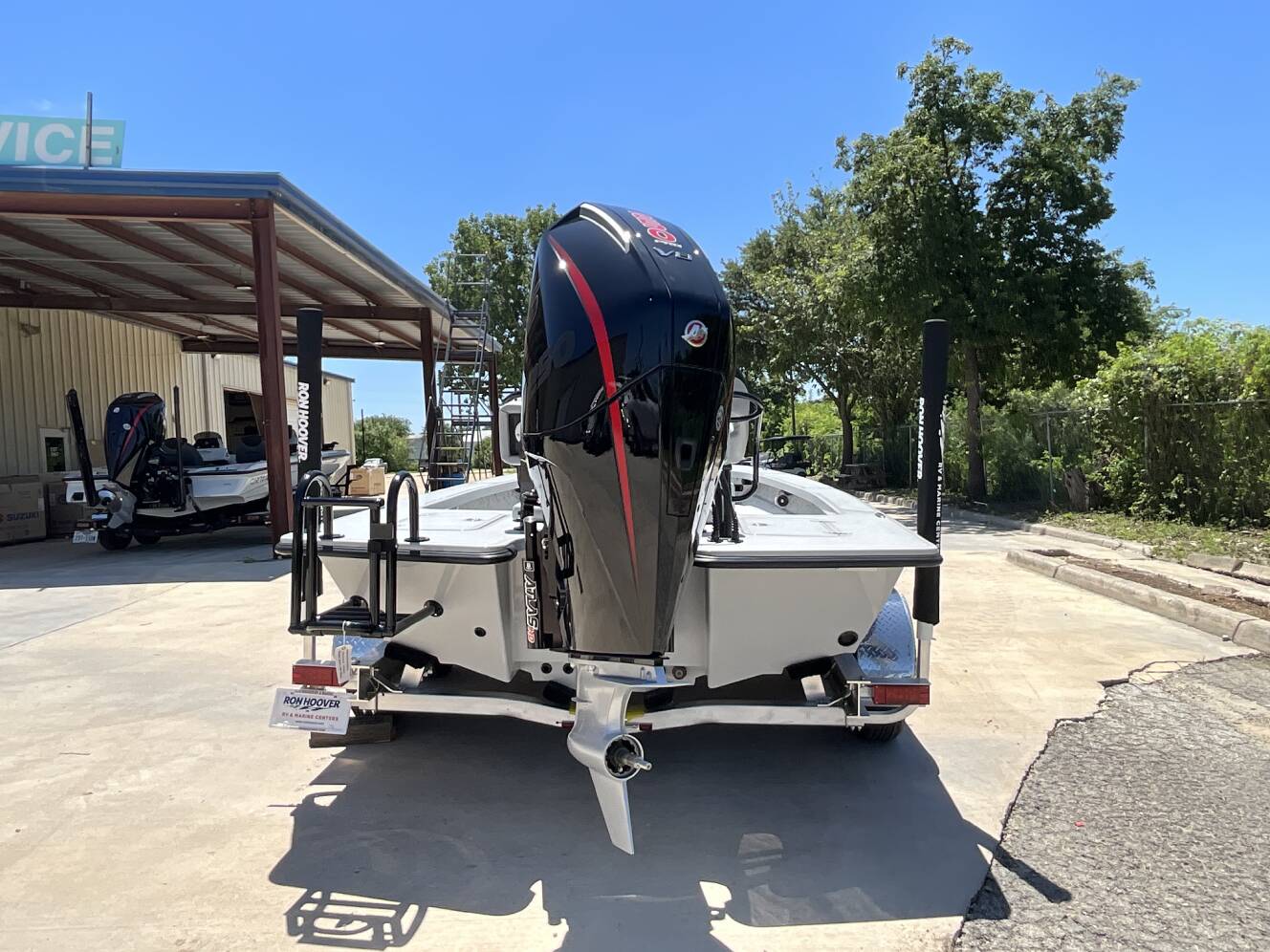 A photo of this 2026 Majek 22 Xtreme