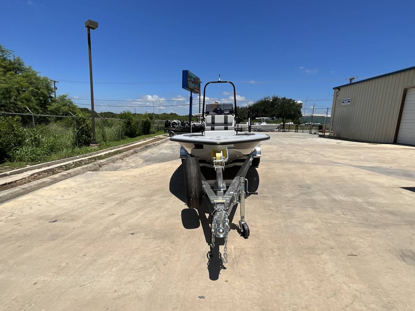 A photo of this 2026 Majek 22 Xtreme