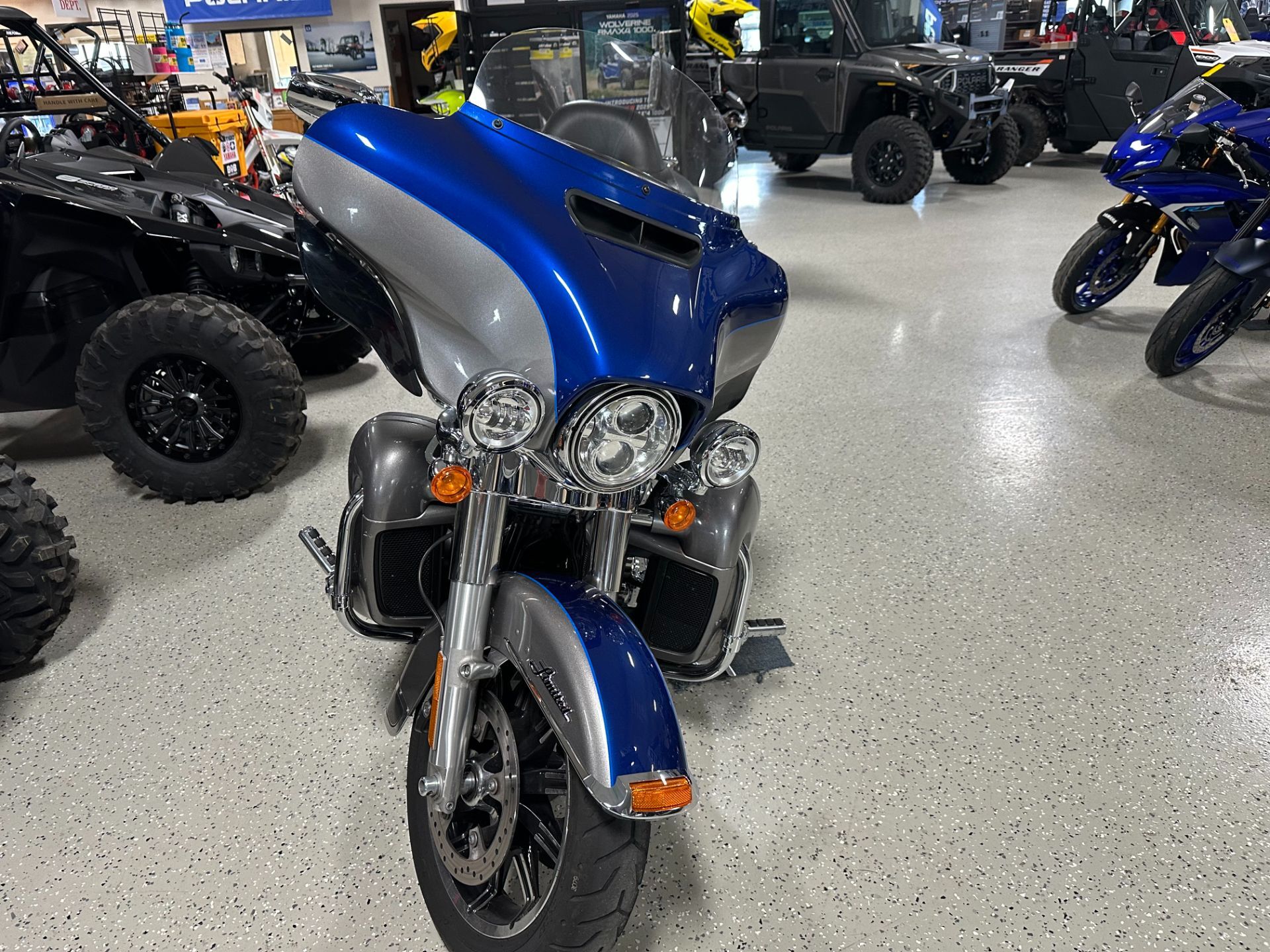 2017 Harley-Davidson Electra Glide® Ultra Classic® ULTRA CLASSIC FLHTCU in Antigo, WI