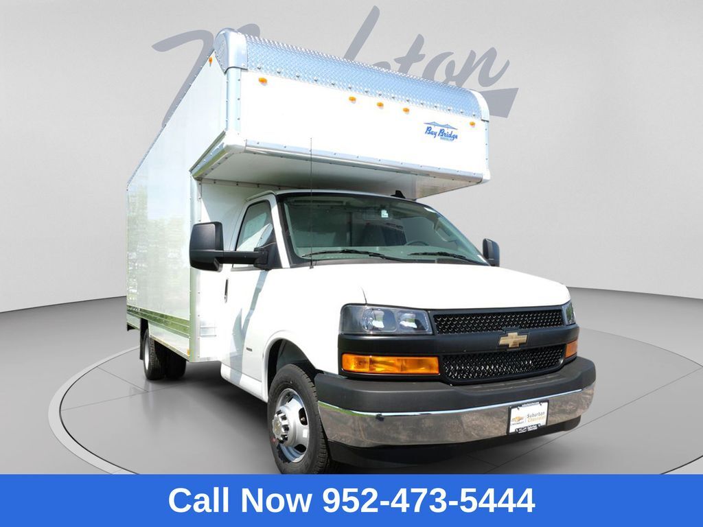 2026 CHEVROLET Express 3500 in Wayzata, MN
