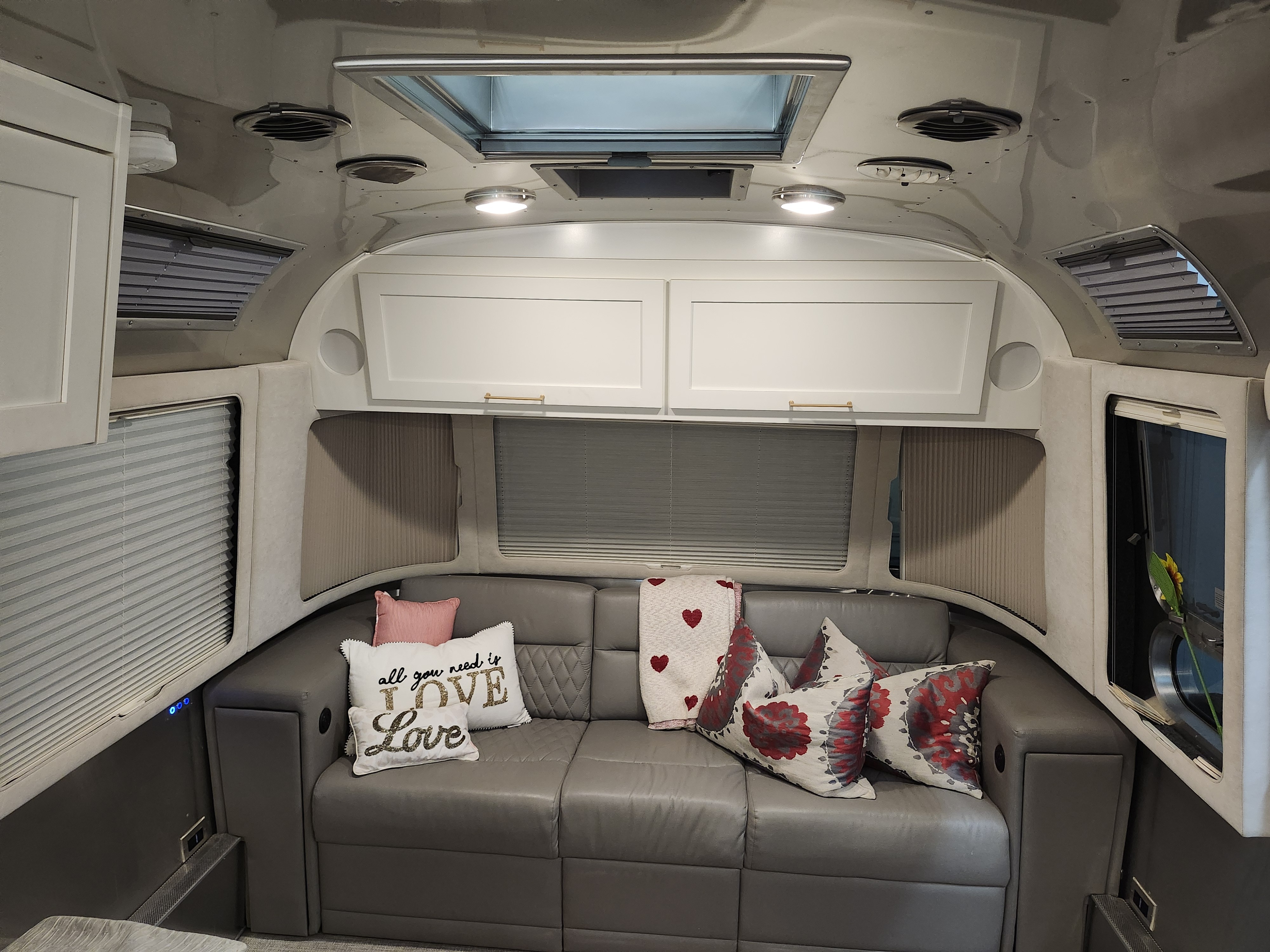 2021 Airstream CLASSIC 30RBQ in lakewood CO