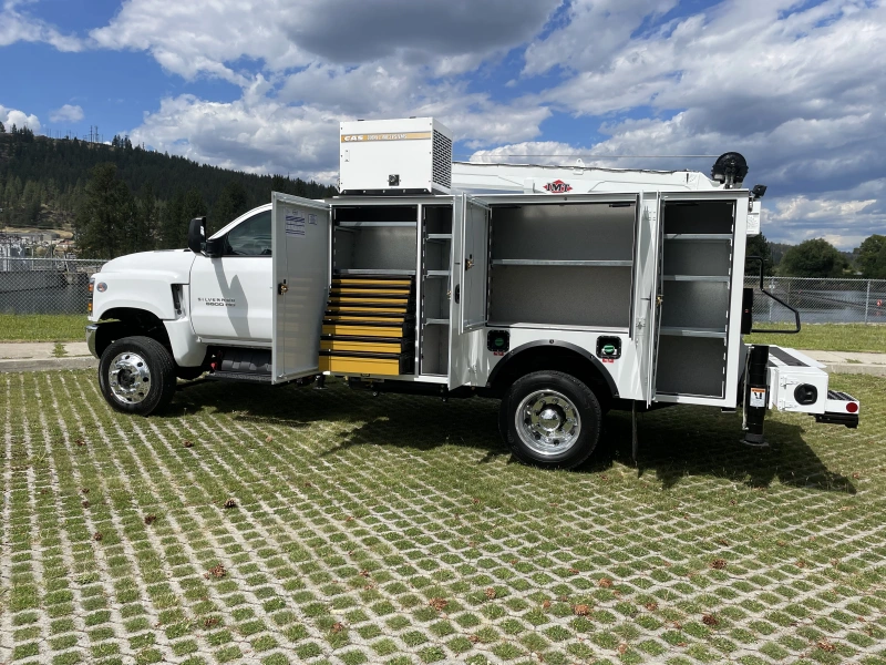 2025 CHEVROLET SILVERADO MEDIUM DUTY