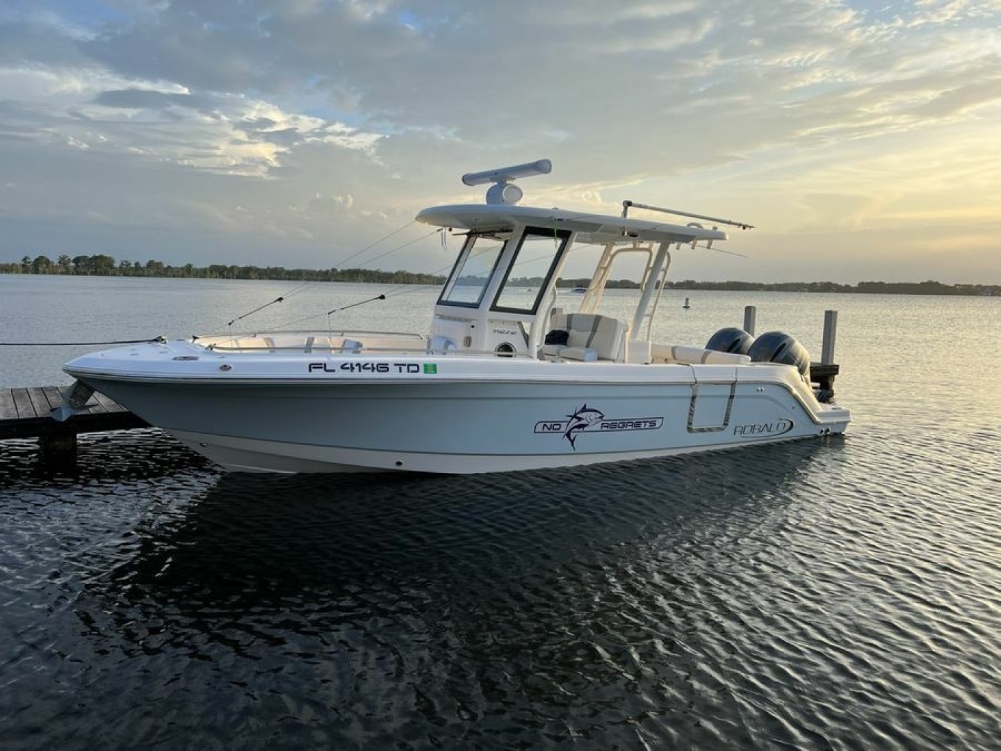 2022 Robalo in cape canaveral FL