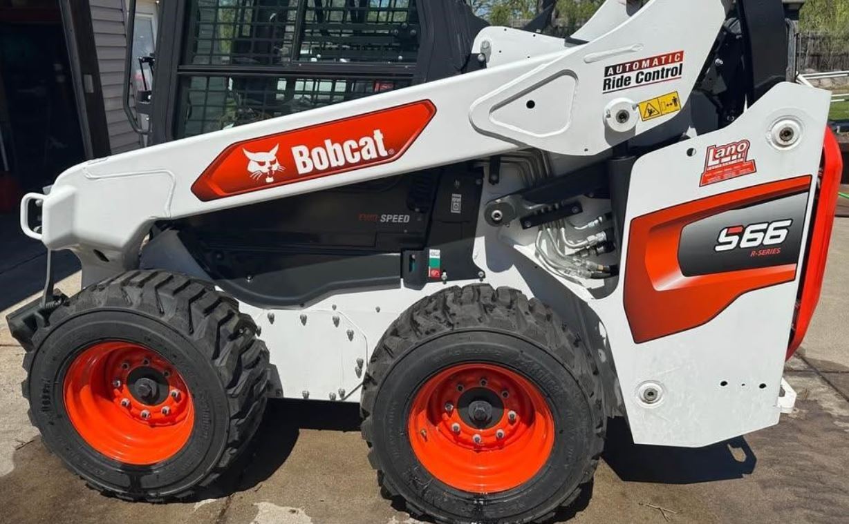2024 BOBCAT S66 in St. Louis Park, MN