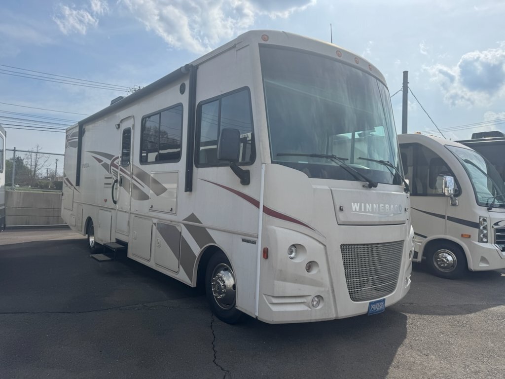 2017 Winnebago Vista 31BE in bristol CT