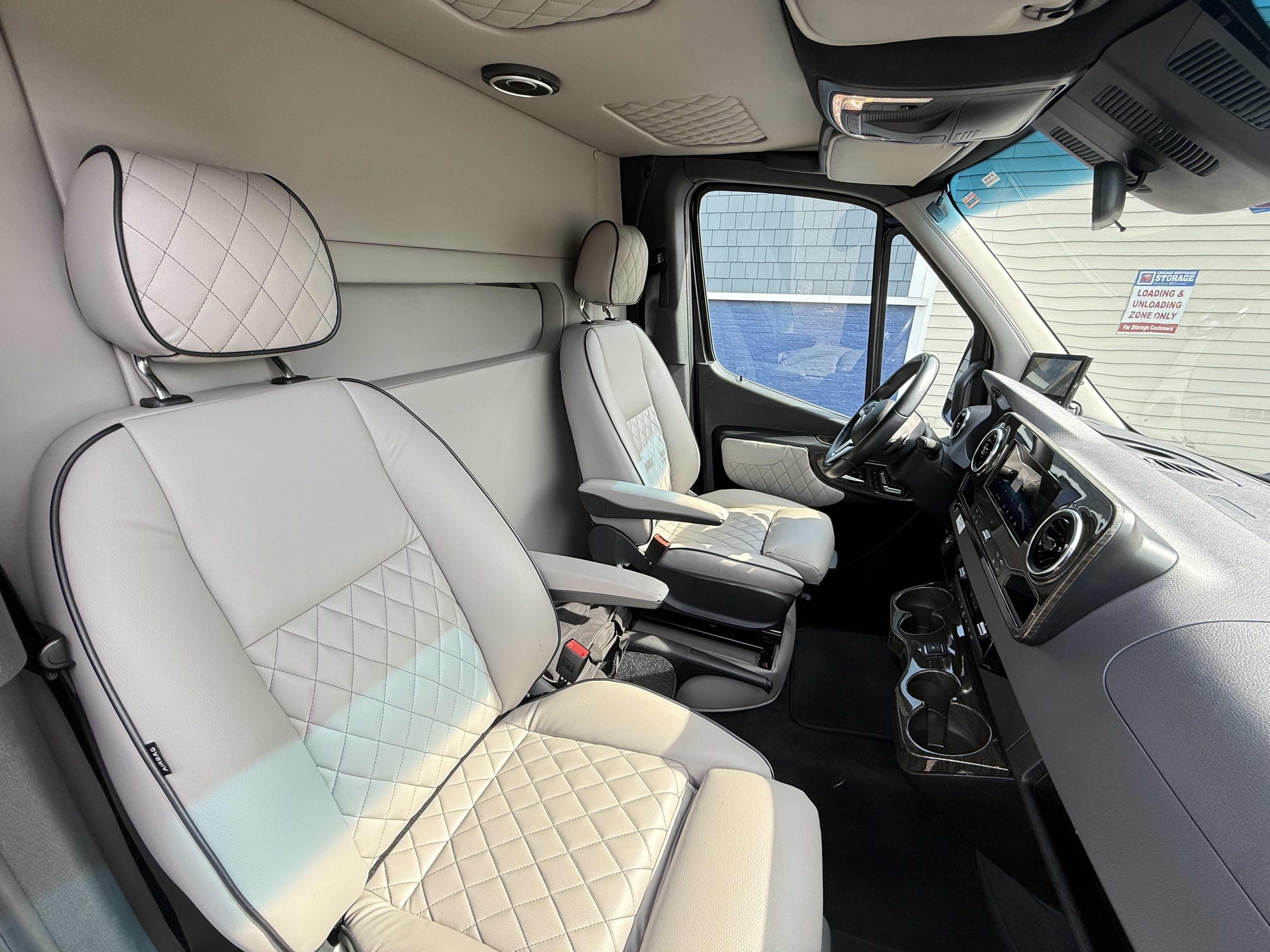 2024 Mercedes-Benz SPRINTER CUSTOM in chicago IL