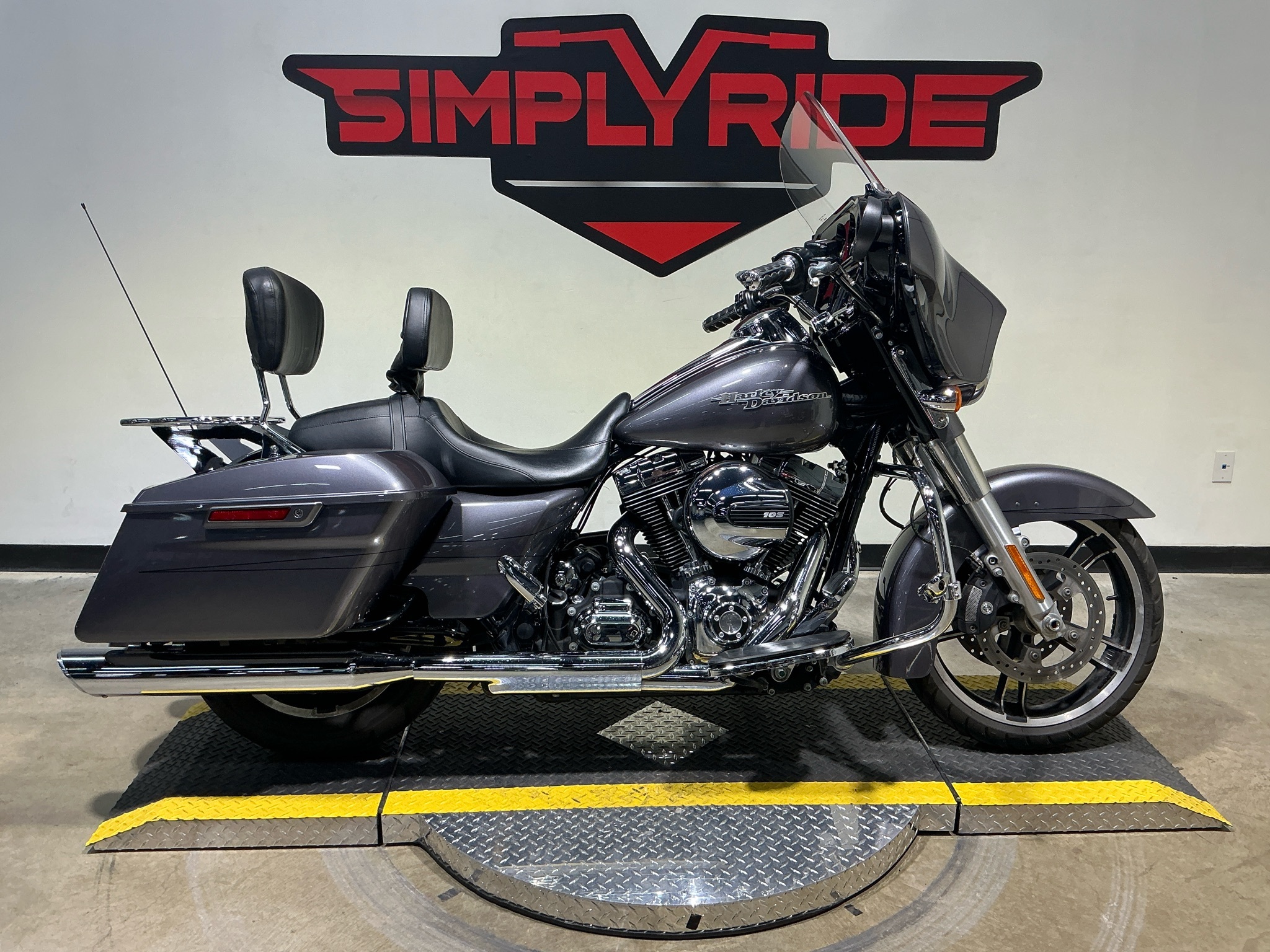 2015 Harley-Davidson Street Glide® Special SPECIAL in Eden Prairie, MN