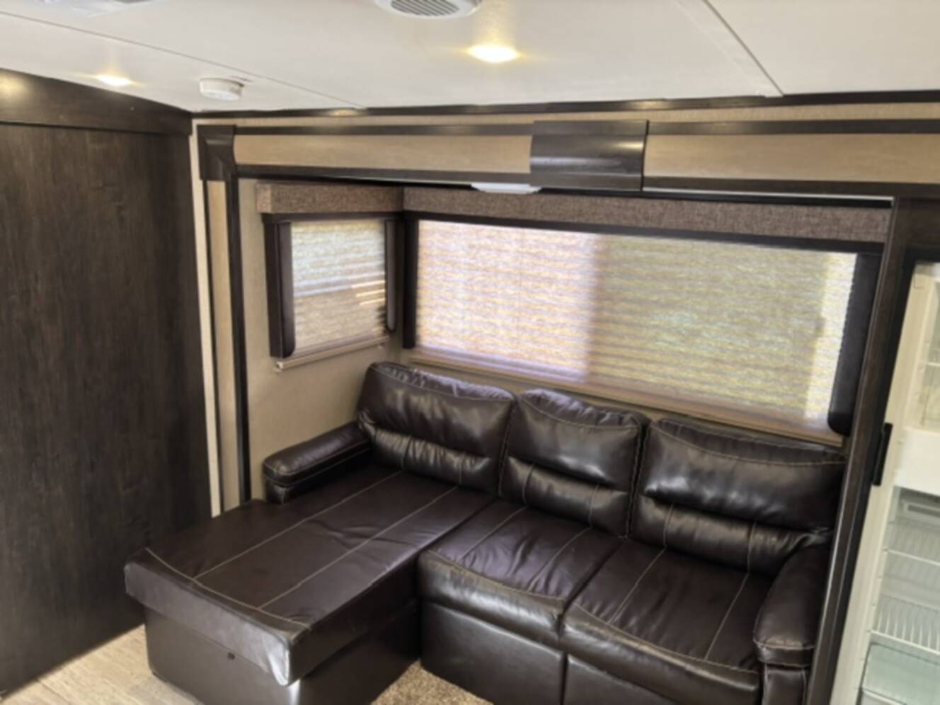 A photo of this 2016 Grand Design IMAGINE 2150RB