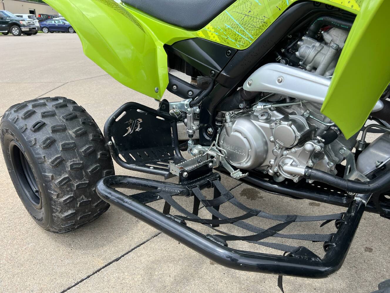 A photo of this 2025 Yamaha Raptor 700R SE