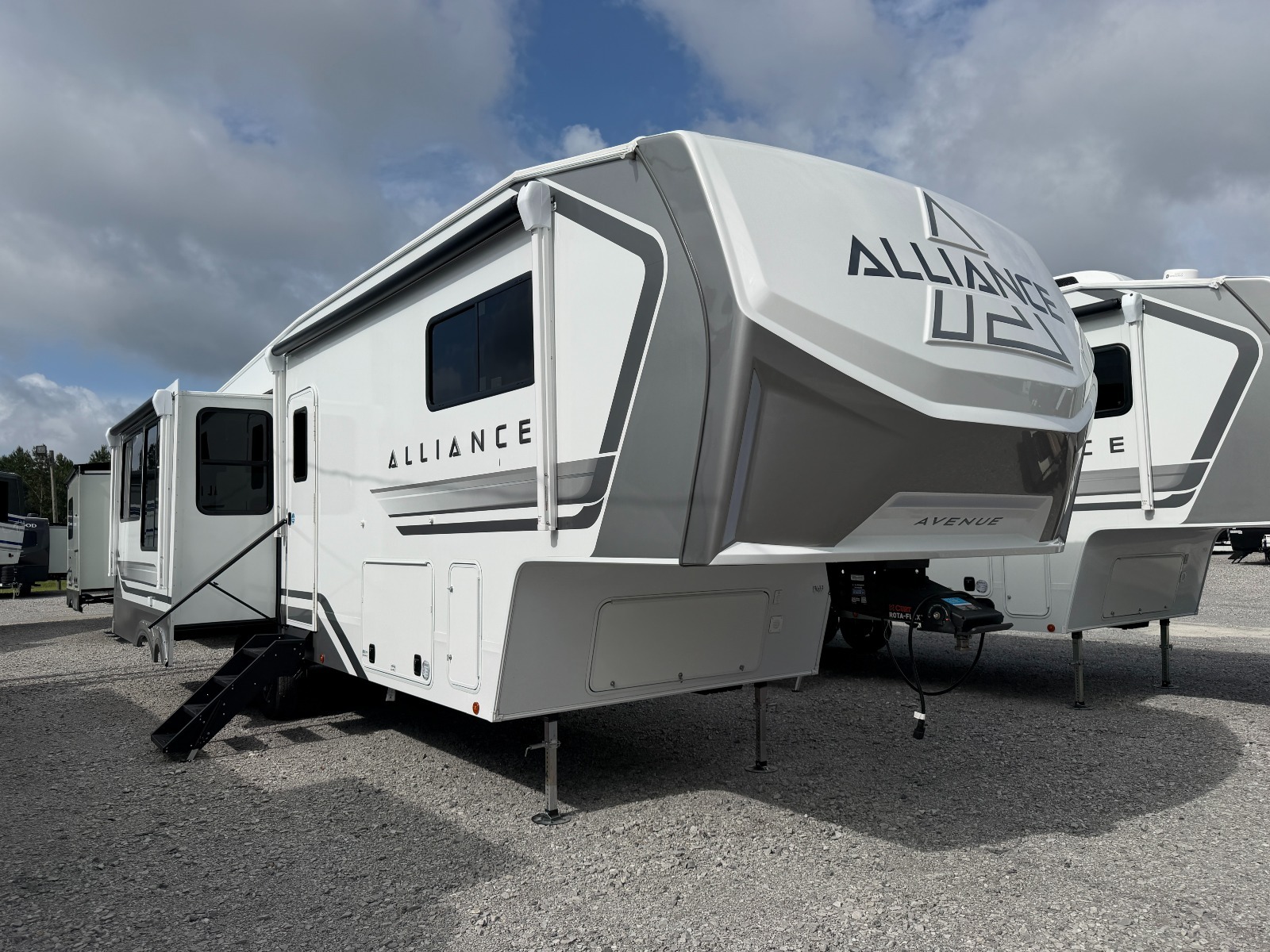 2027 Alliance Rv Avenue 32RLS in holden LA
