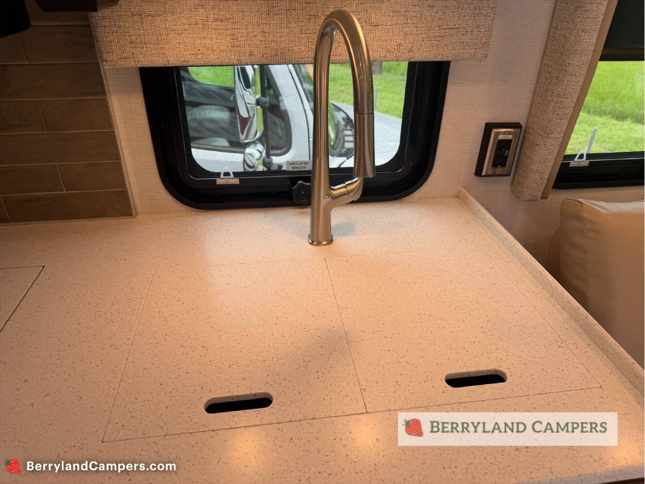 A photo of this 2027 Newmar Grand Star 3444