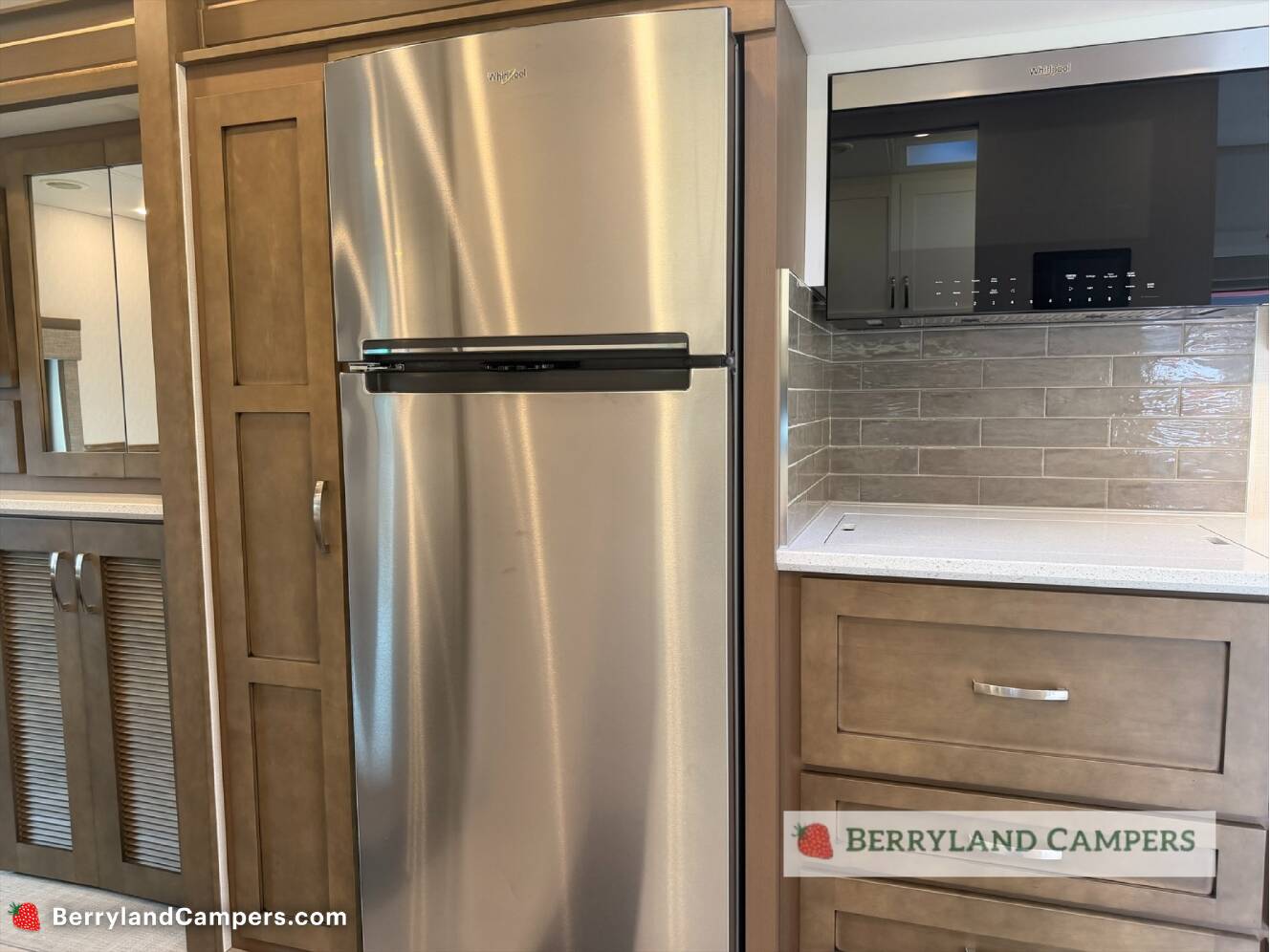 A photo of this 2027 Newmar Grand Star 3444