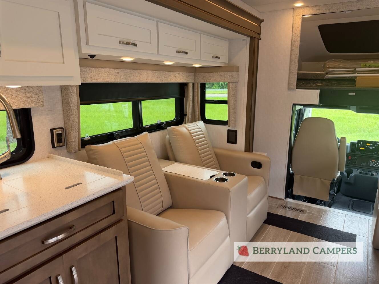 A photo of this 2027 Newmar Grand Star 3444