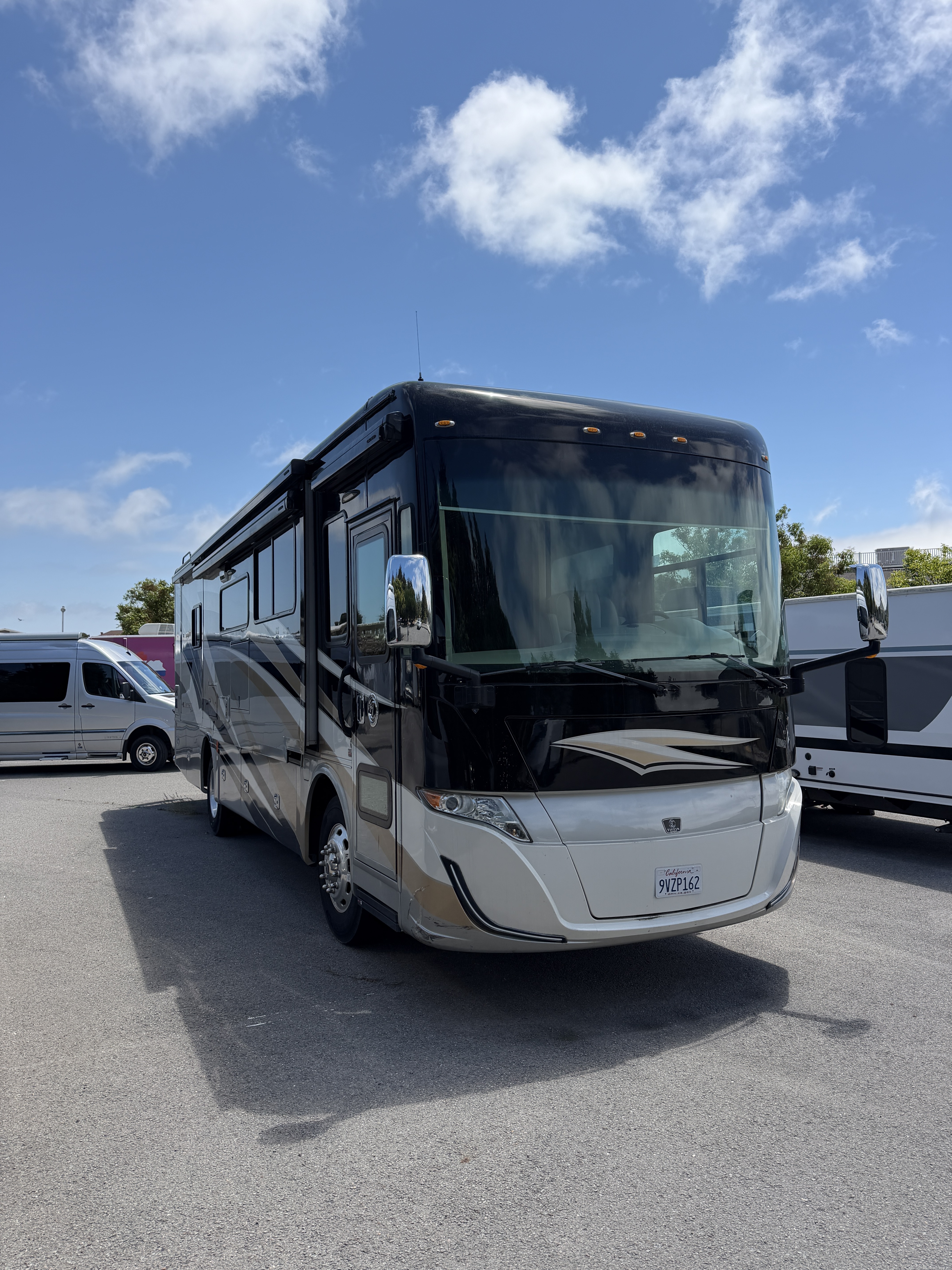 2021 Tiffin Motorhomes ALLEGRO RED 33 AA in tiburon CA