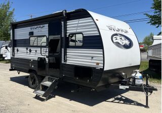2024 FOREST RIVER CHEROKEE WOLF PUP 16BHSW
