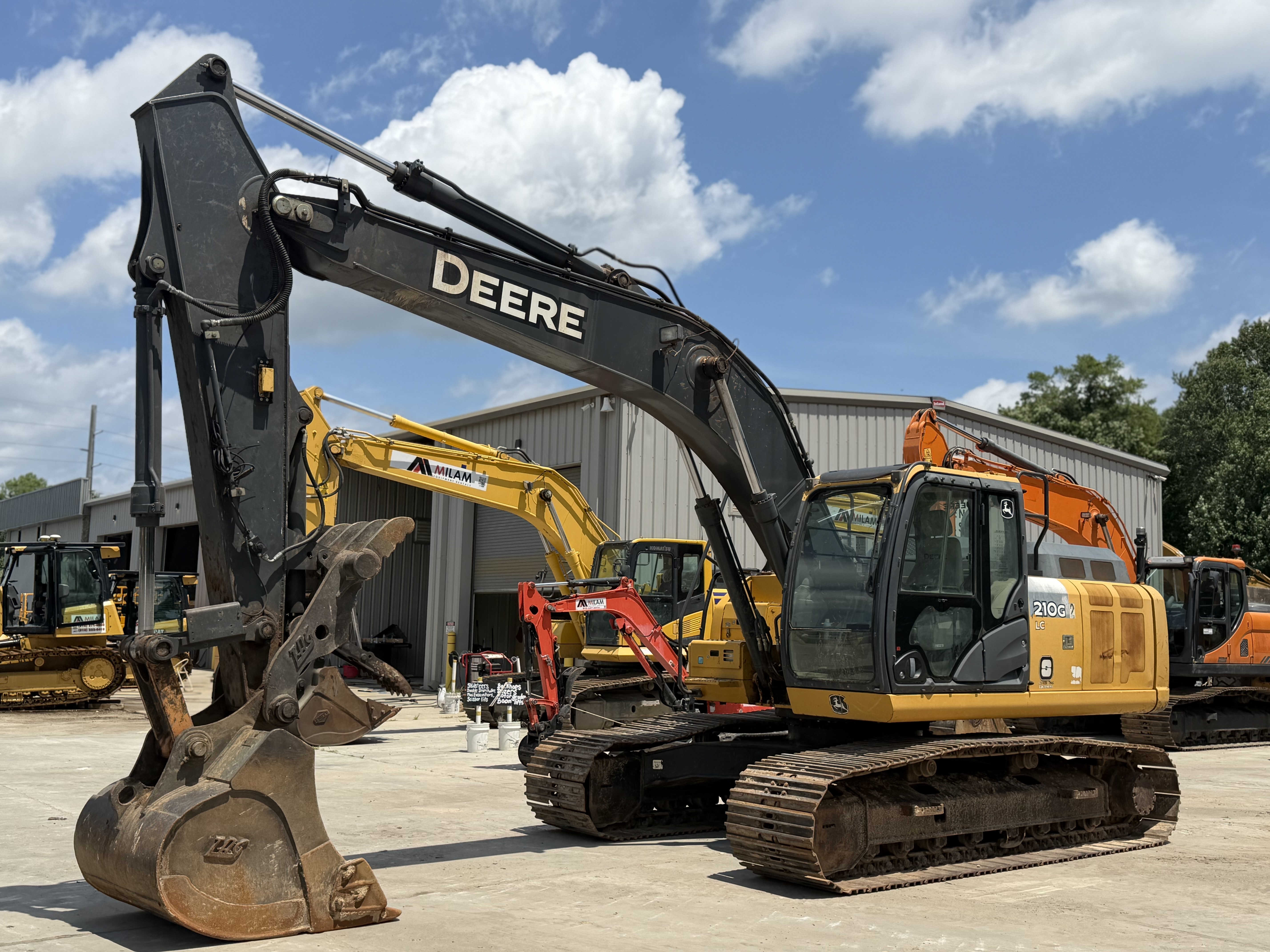 2017 DEERE 210G LC in Leland, NC