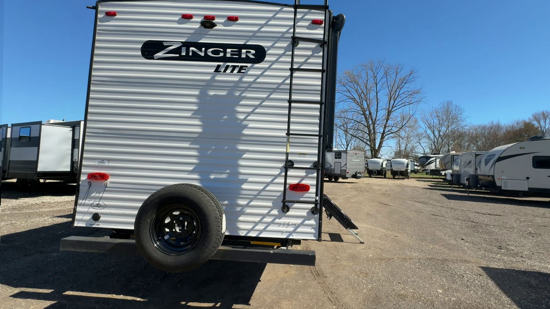 2022 Crossroads Zinger Lite ZR280BH in lancaster OH