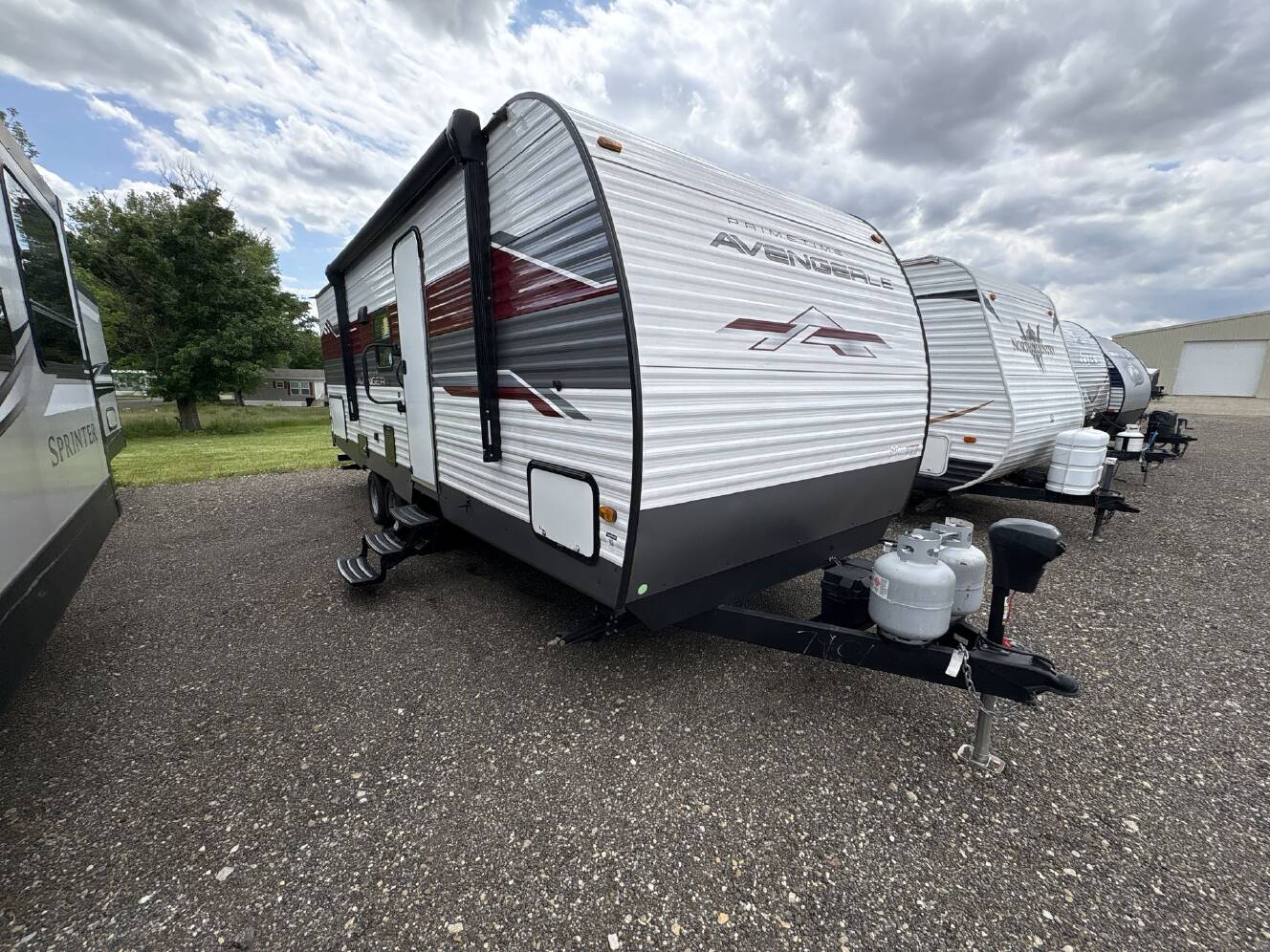 A photo of this 2024 Prime Time Avenger LE 24BHSLE