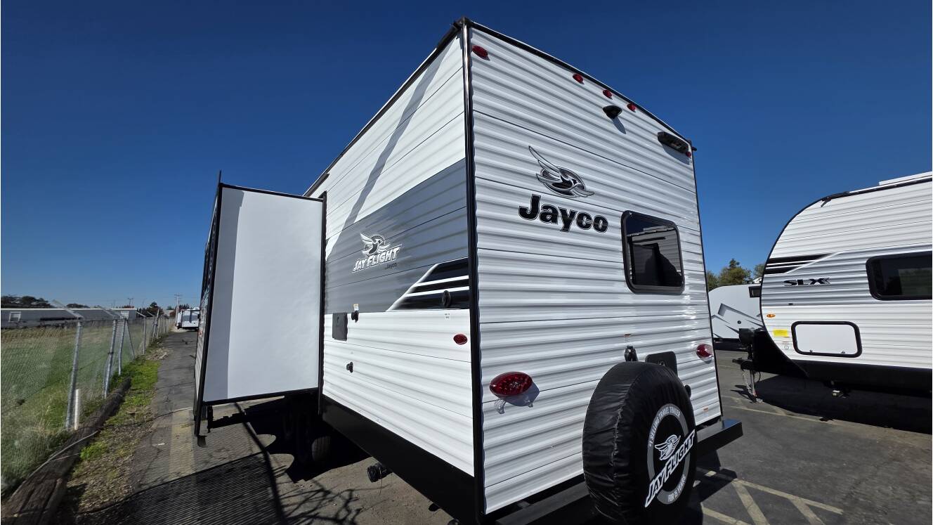 A photo of this 2026 Jayco Jay Flight SLX 263BHSW