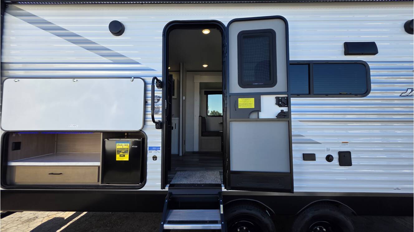 A photo of this 2026 Jayco Jay Flight SLX 263BHSW